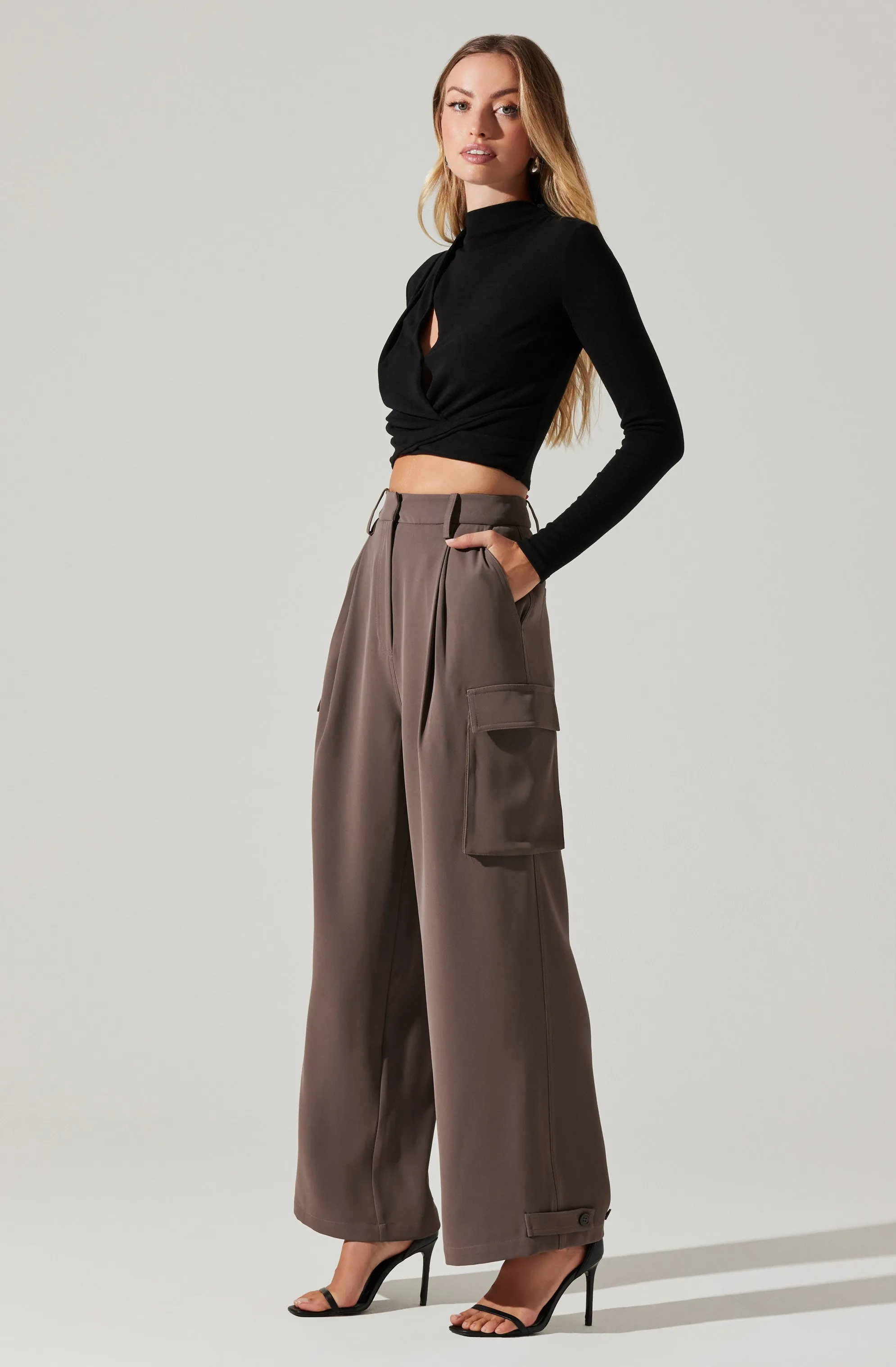 Pleated Wide Leg Cargo Pants sold by Astr product image thumbnail 3