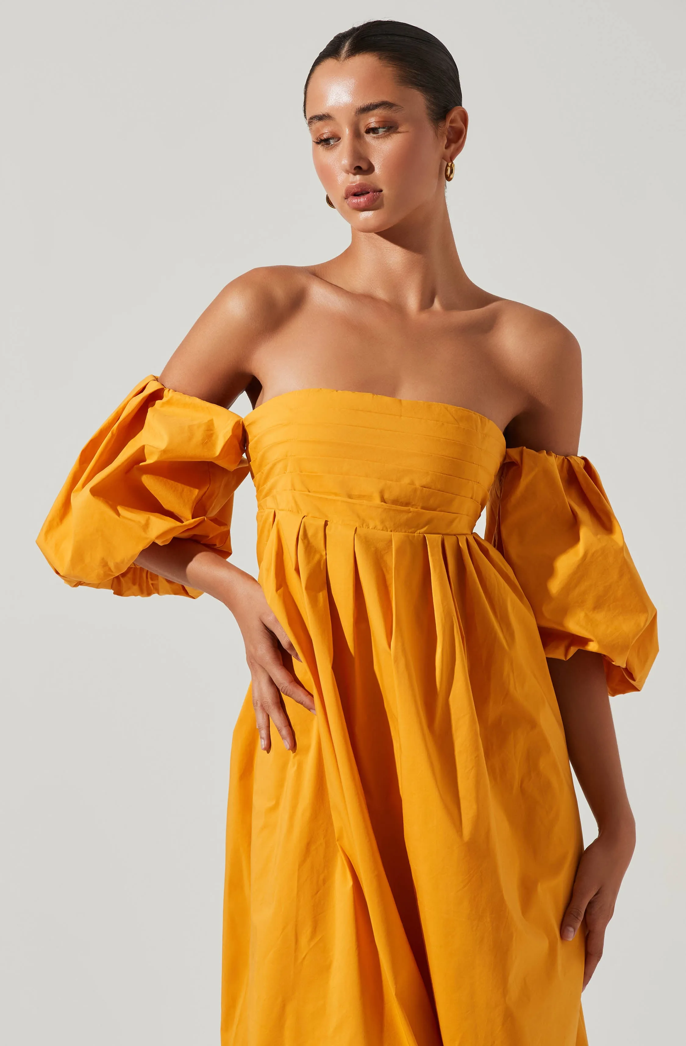 Carlin Off Shoulder Puff Sleeve Midi Dress sold by Astr product image thumbnail 2