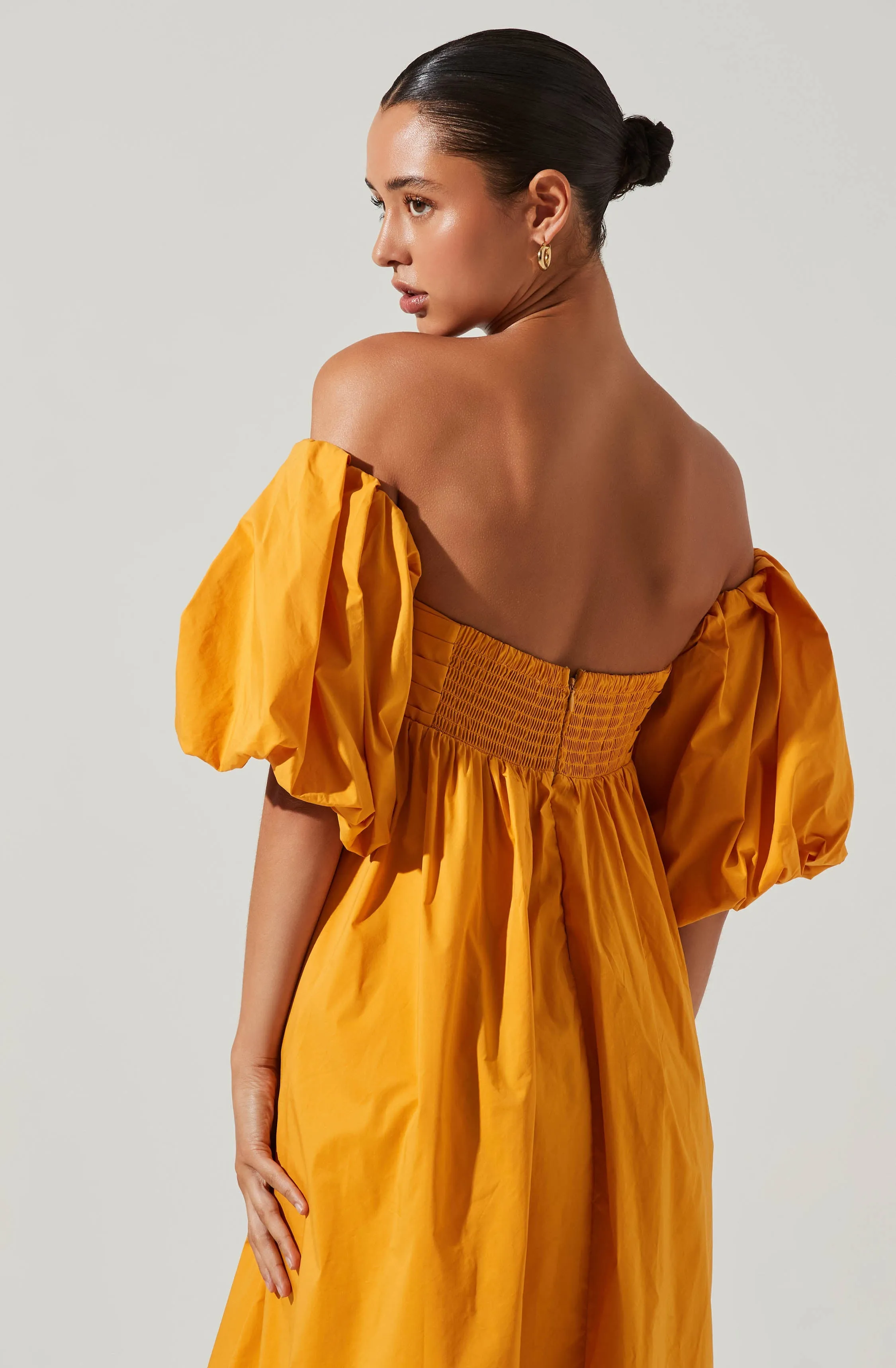 Carlin Off Shoulder Puff Sleeve Midi Dress sold by Astr product image thumbnail 5