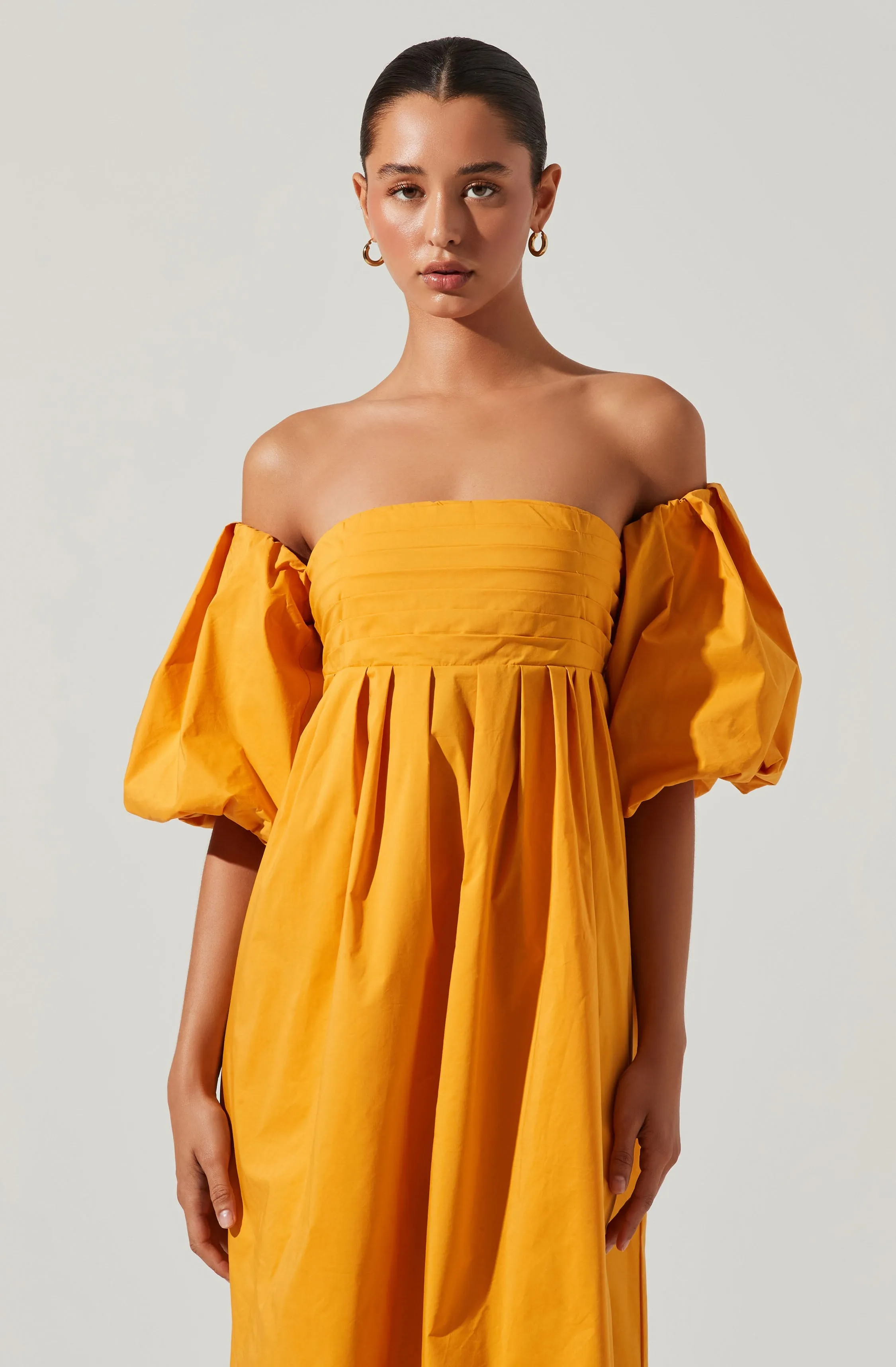 Carlin Off Shoulder Puff Sleeve Midi Dress sold by Astr product image thumbnail 4