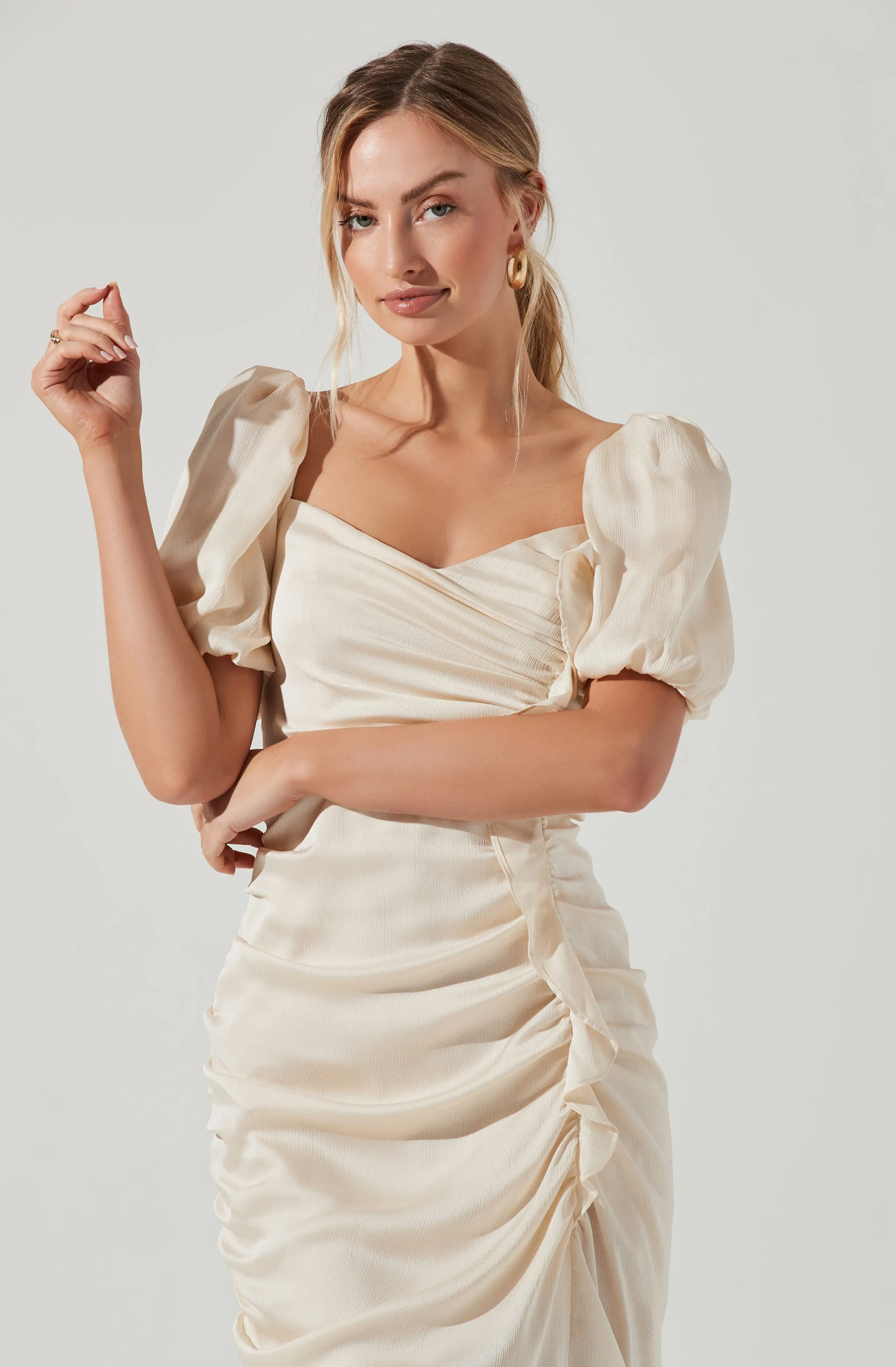 Emma Ruched Bubble Sleeve Midi Dress sold by Astr product image thumbnail 3