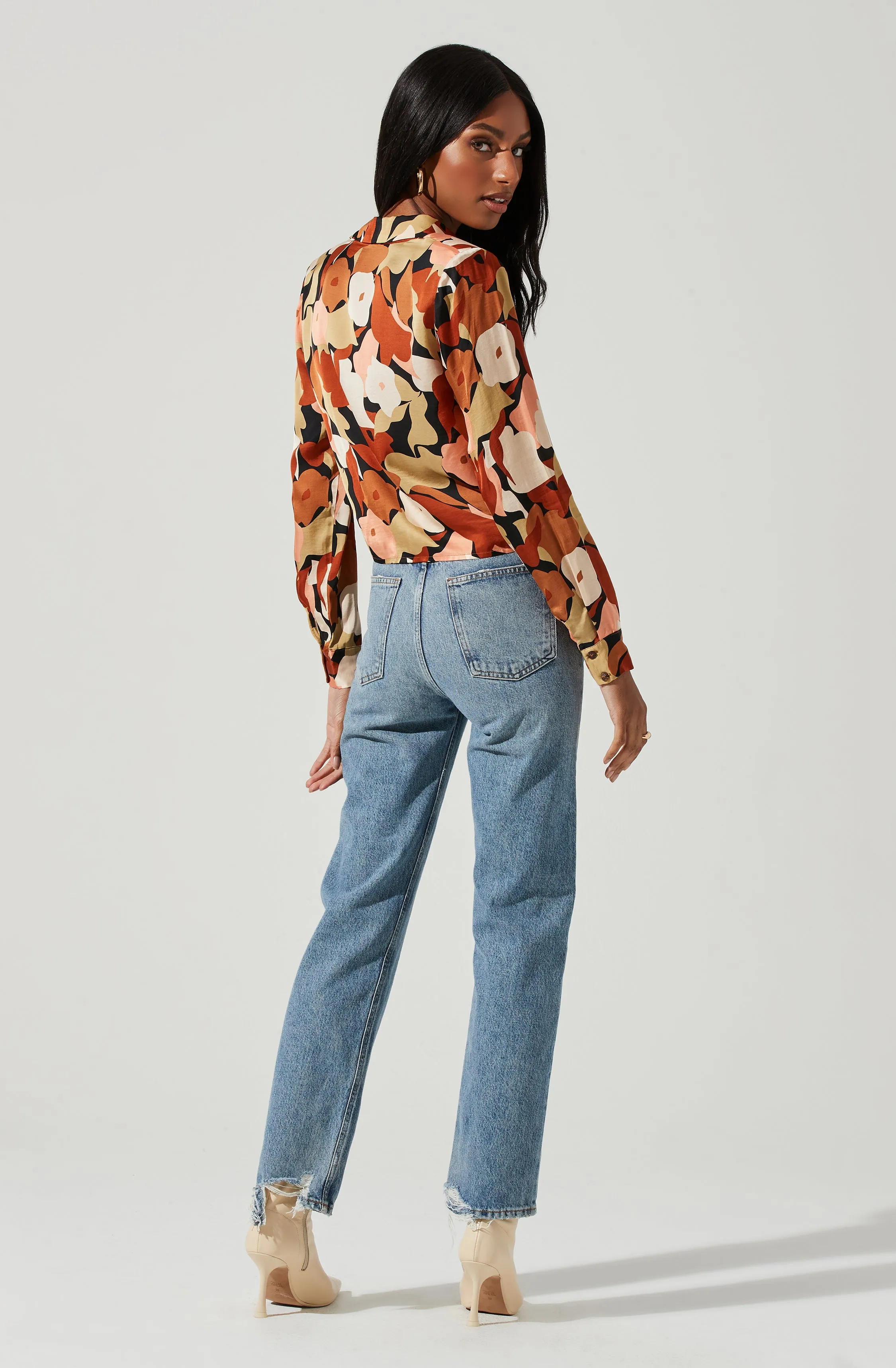 Yesenia Abstract Print Button Down Top sold by Astr product image thumbnail 5