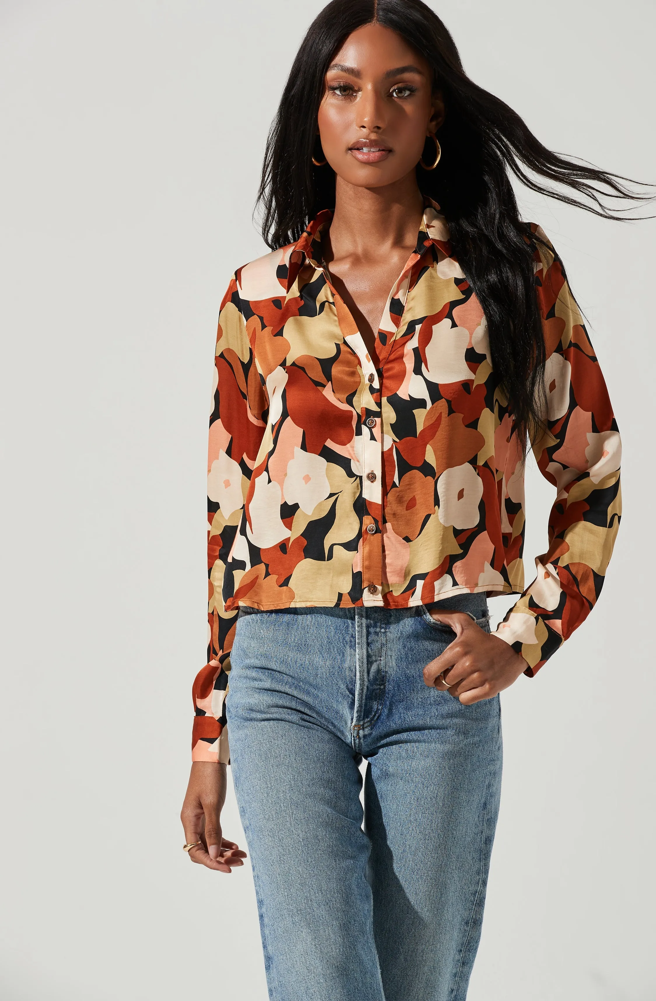 Yesenia Abstract Print Button Down Top sold by Astr product image thumbnail 3