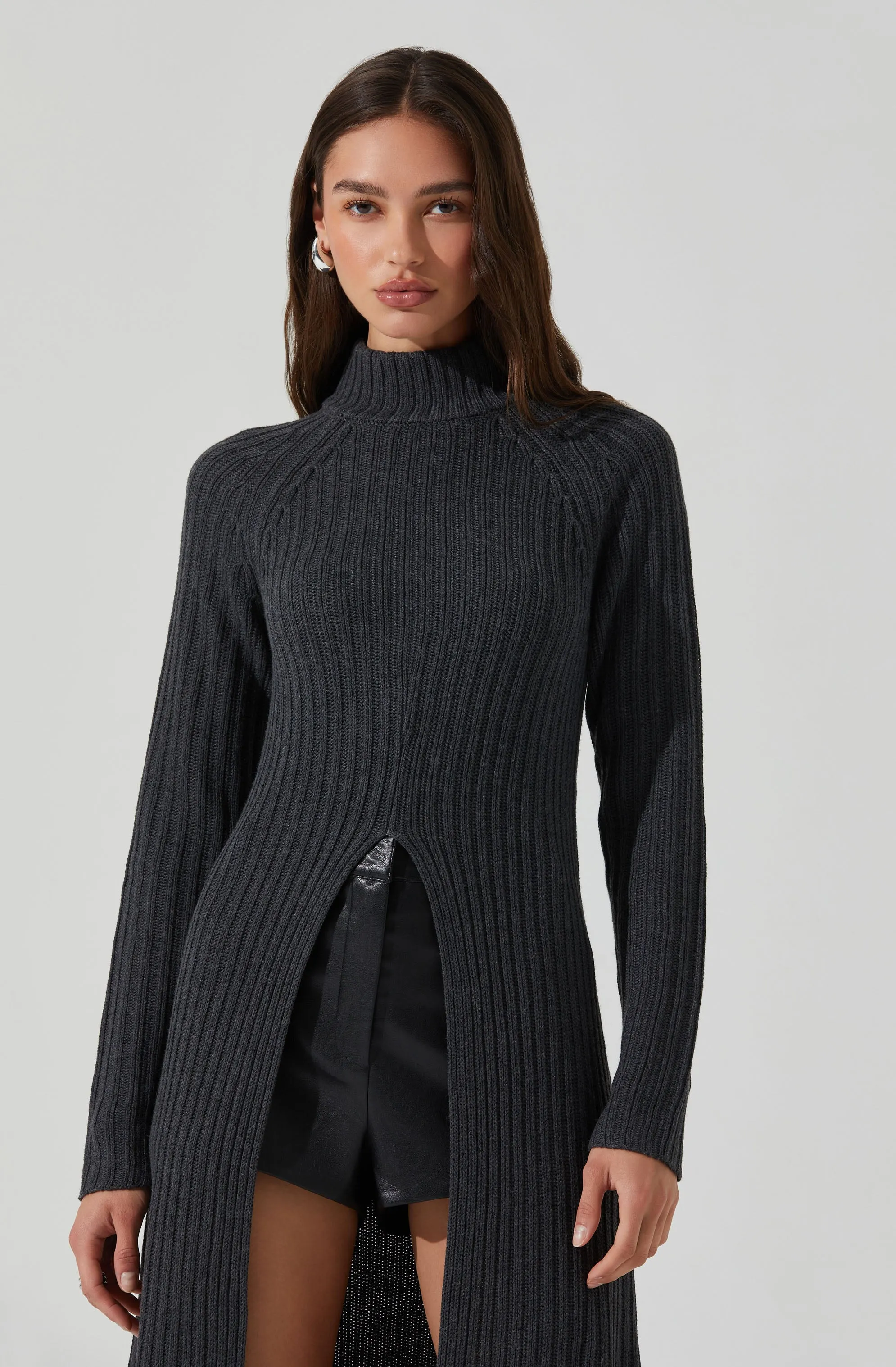 Estilo Mock Neck Slit Sweater sold by Astr product image thumbnail 4