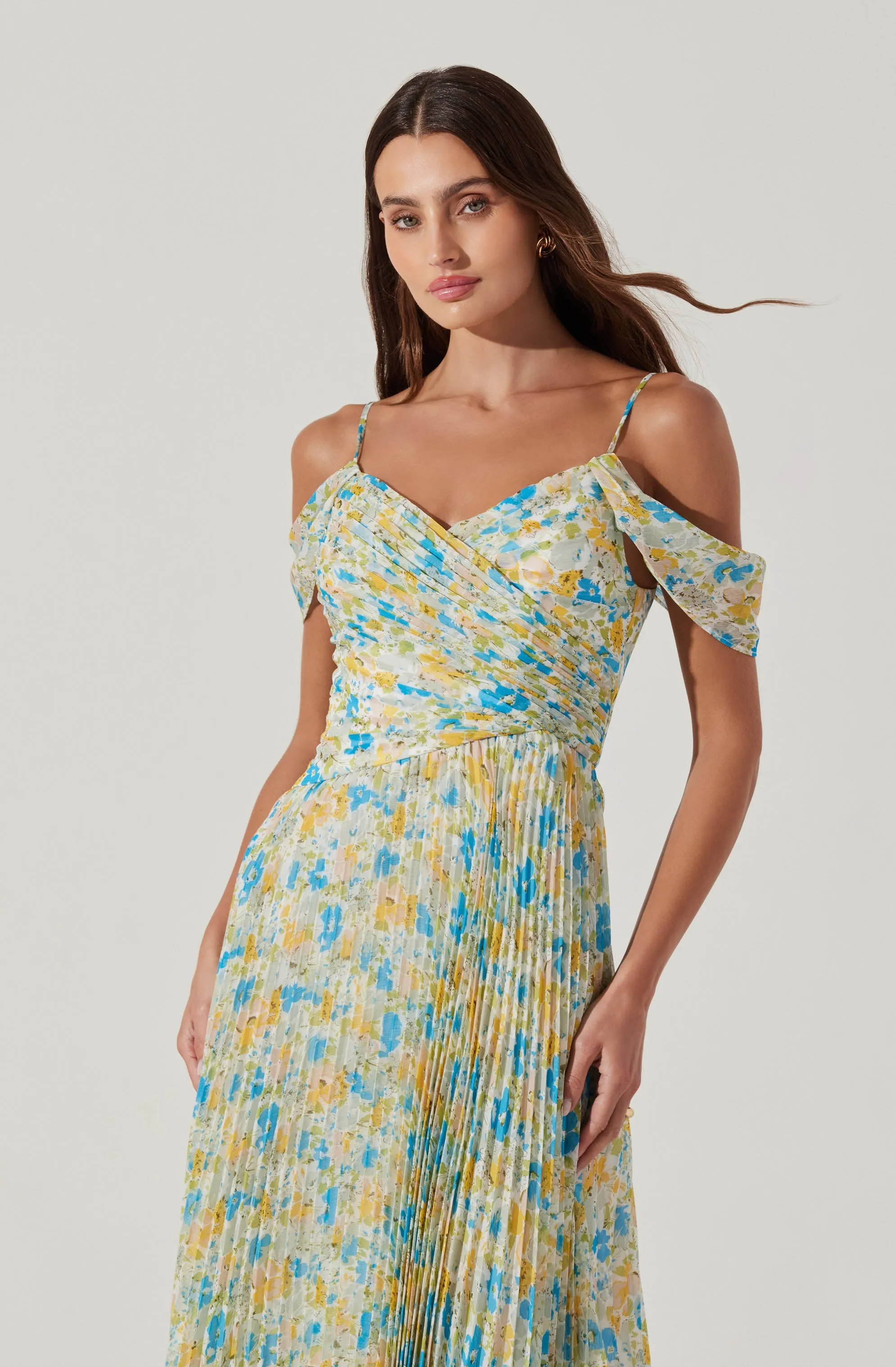 Pleated Cold Shoulder Midi Dress sold by Astr product image thumbnail 5