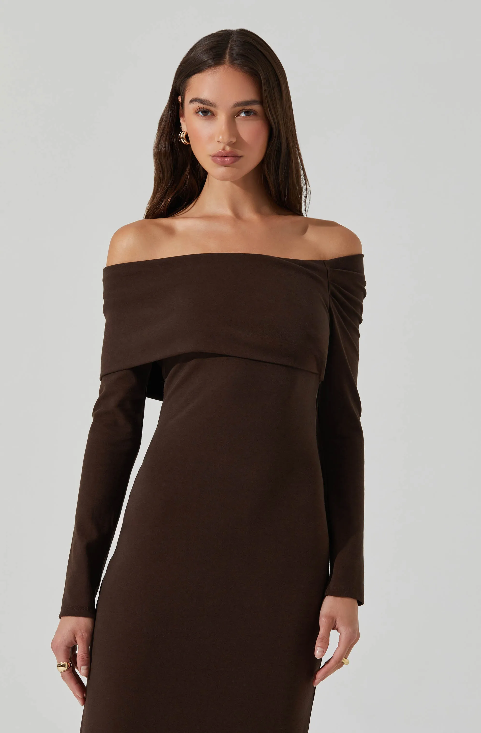 Jada Off Shoulder Midi Dress sold by Astr product image thumbnail 2