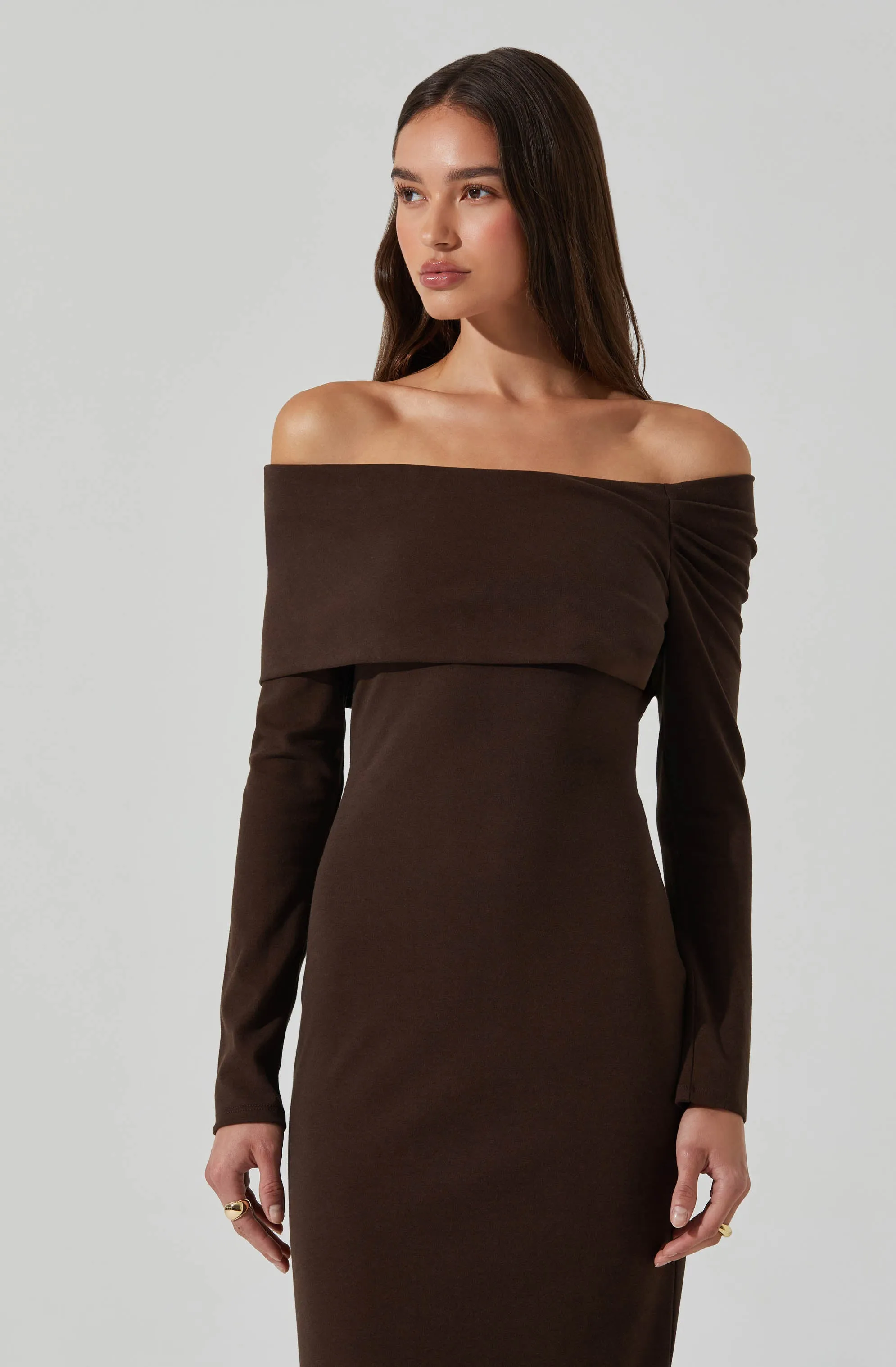Jada Off Shoulder Midi Dress sold by Astr product image thumbnail 5
