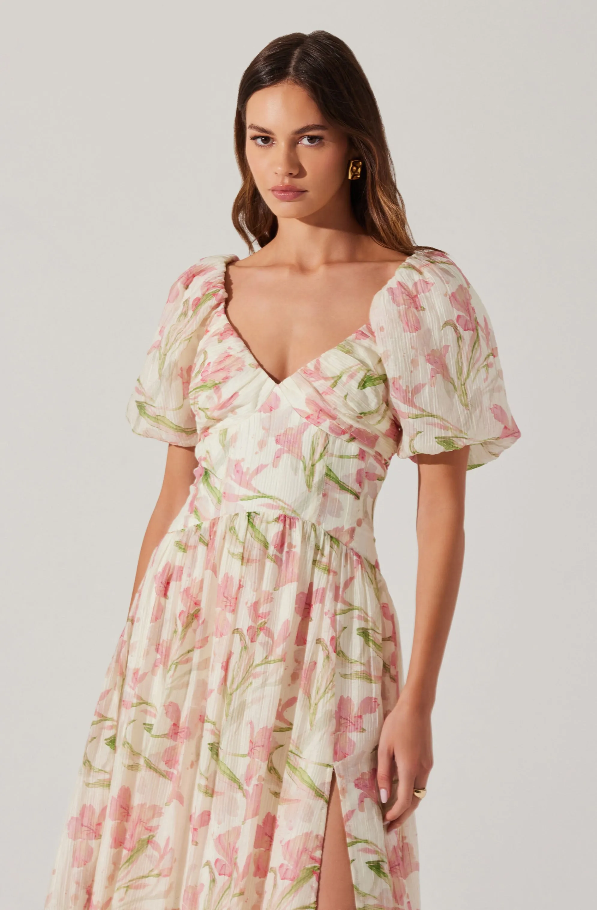 Sasilia Floral Puff Sleeve Dress sold by Astr product image thumbnail 5