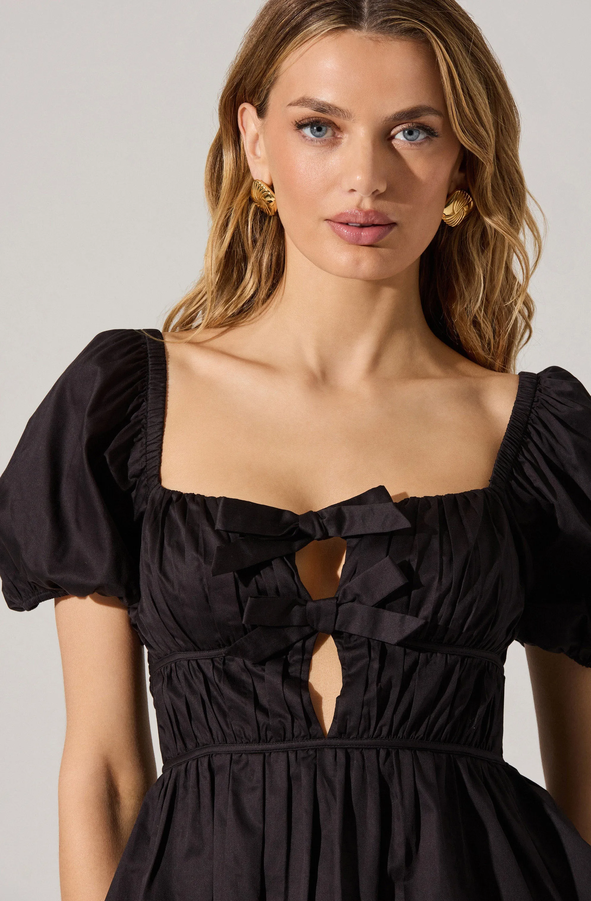 Bow Front Peplum Top sold by Astr product image thumbnail 3