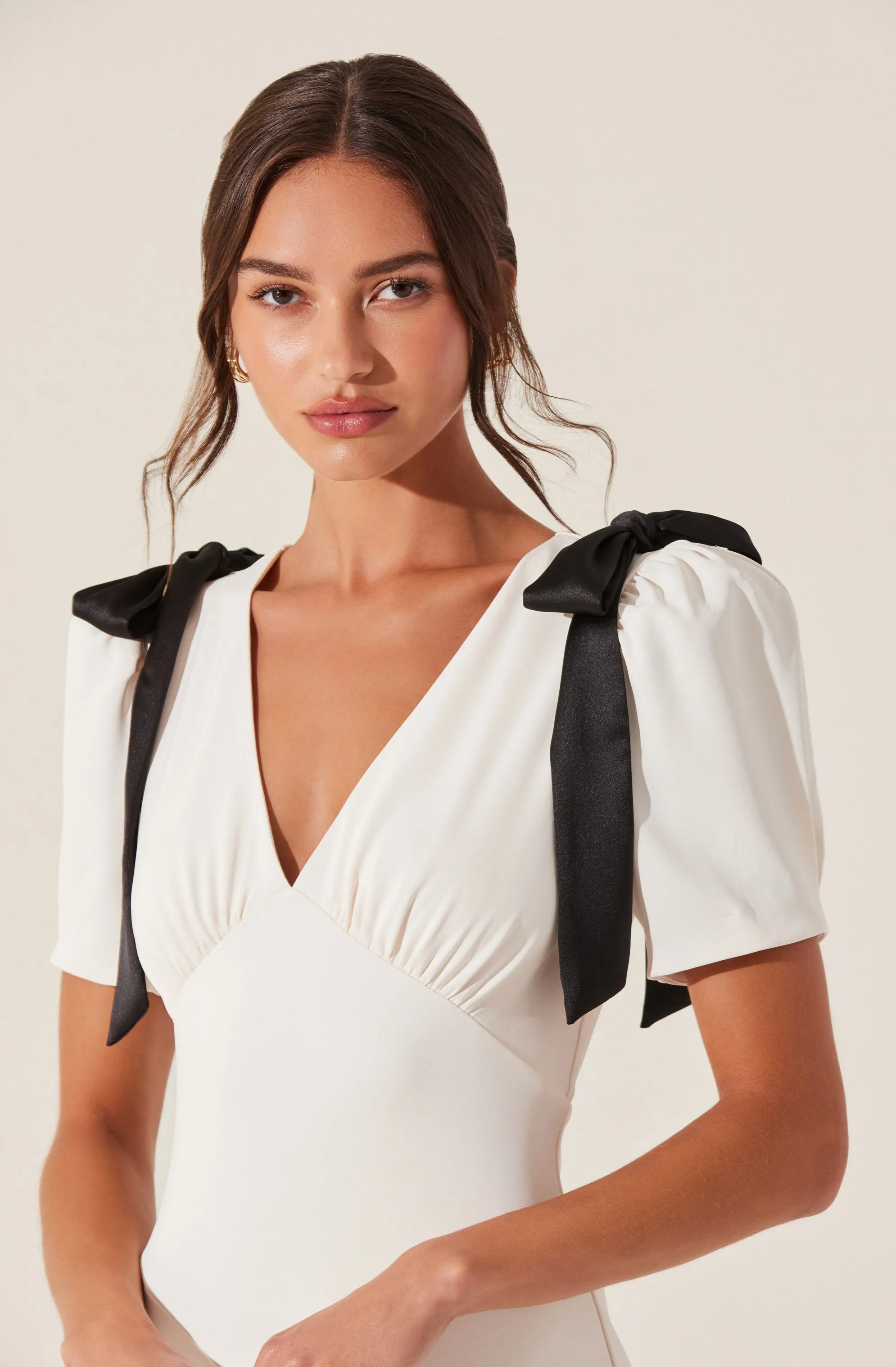 Ciela Bow Puff Sleeve Dress sold by Astr product image thumbnail 5