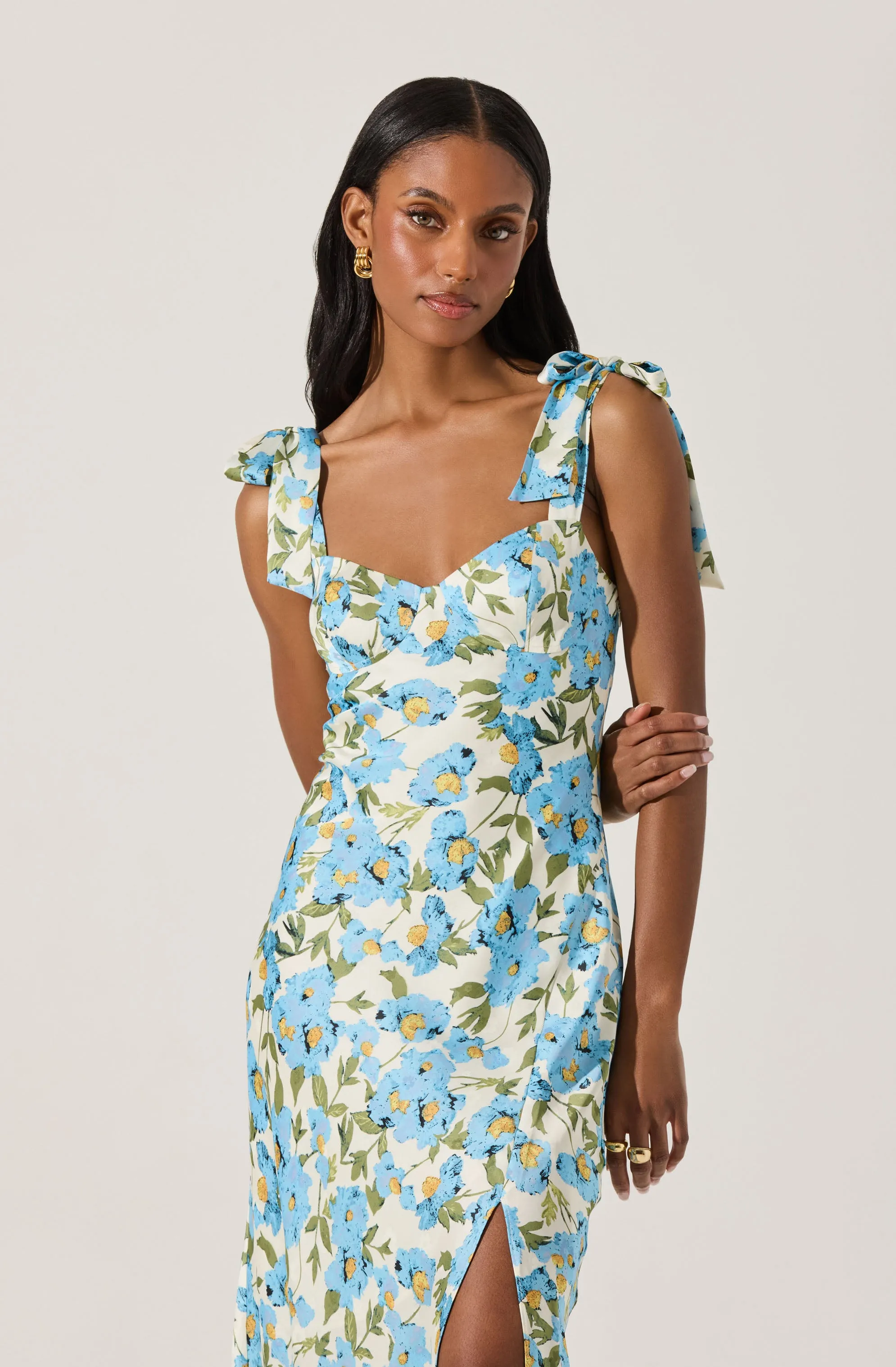 Sweetheart Bow Strap Midi Dress sold by Astr product image thumbnail 3