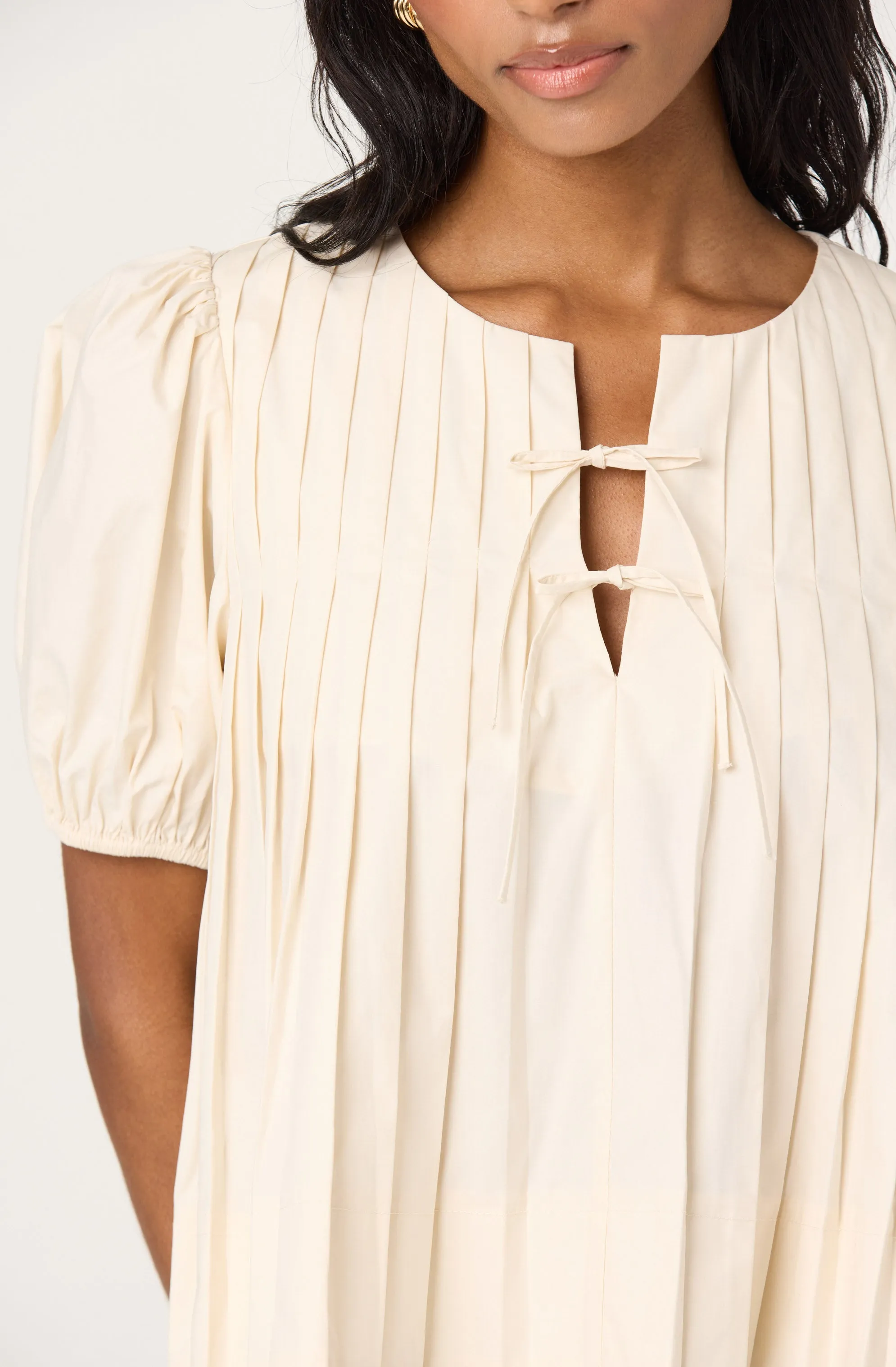 Pleated Puff Sleeve Top sold by Astr product image thumbnail 4