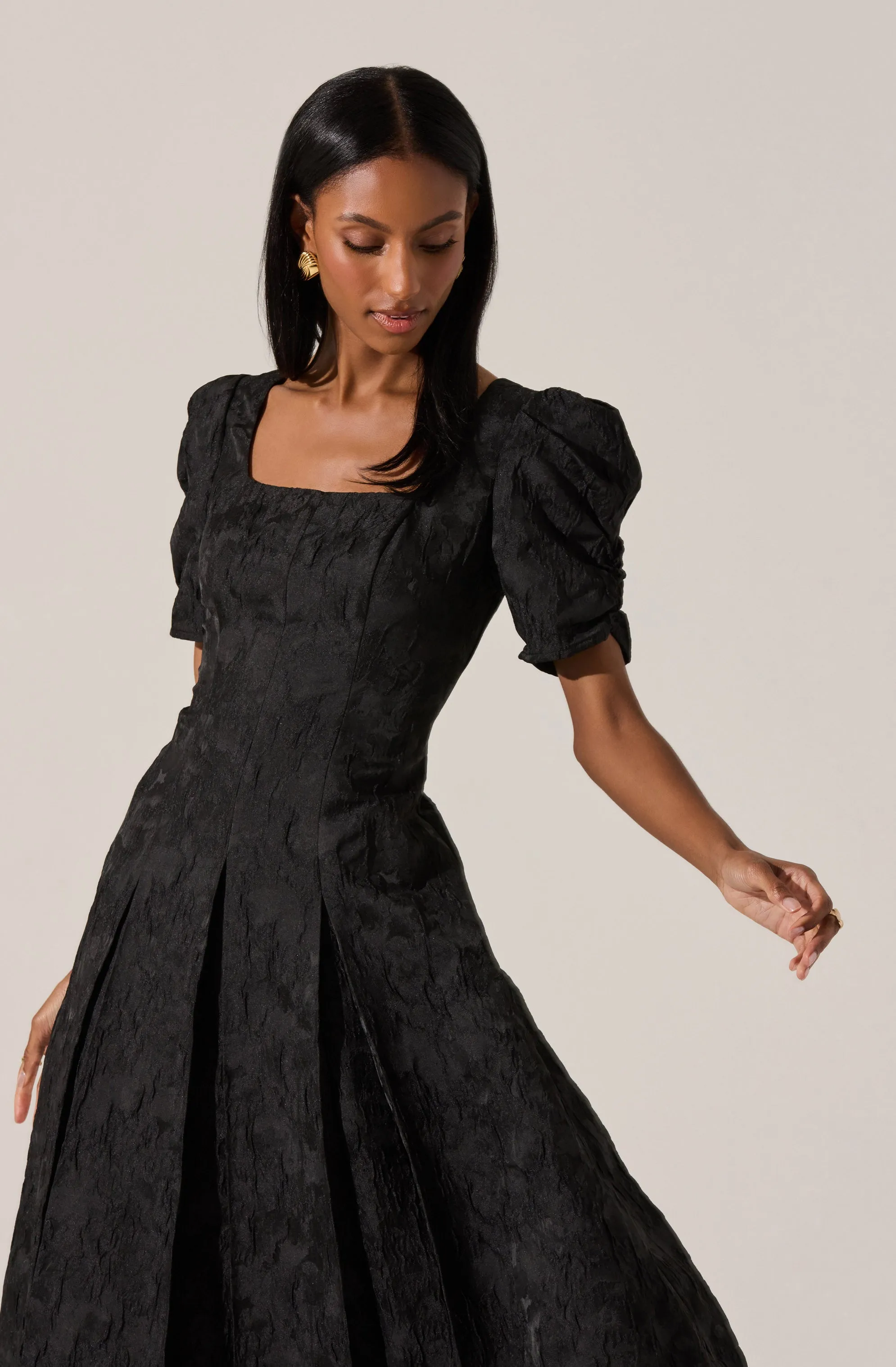 Mosella Jacquard Puff Sleeve Midi Dress sold by Astr product image thumbnail 3