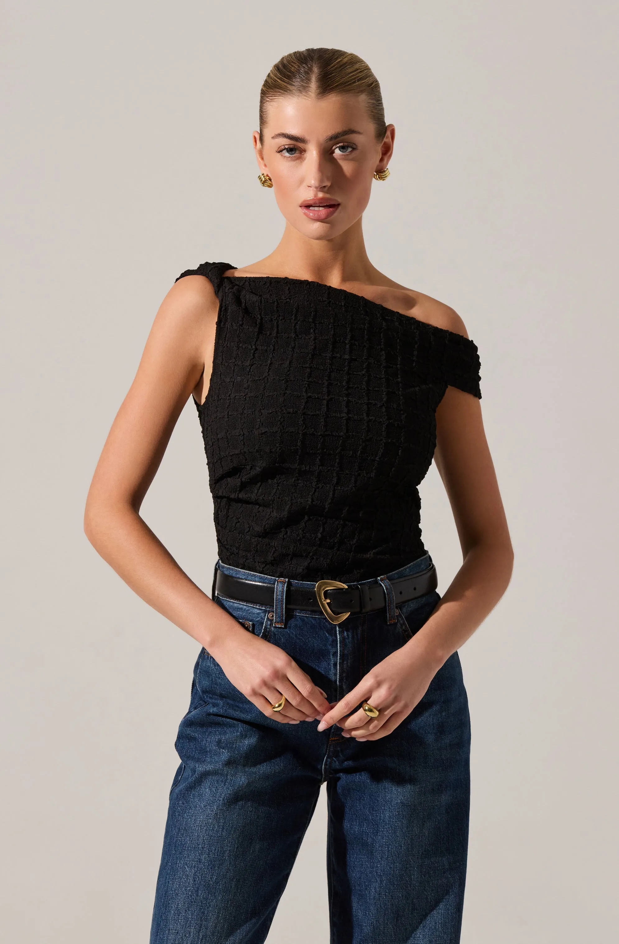 Lindy Textured Off Shoulder Top sold by Astr product image thumbnail 2