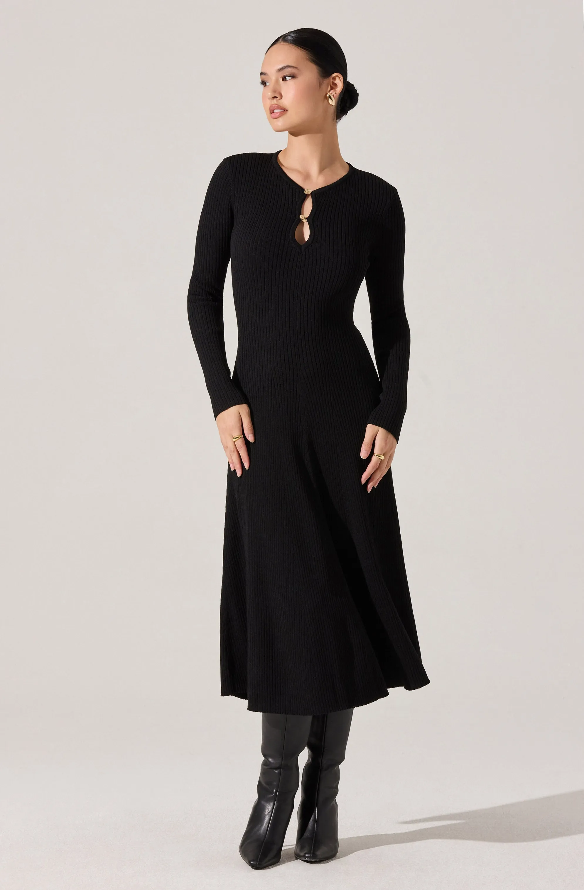 Fallyn Ribbed Sweater Midi Dress sold by Astr product image thumbnail 5