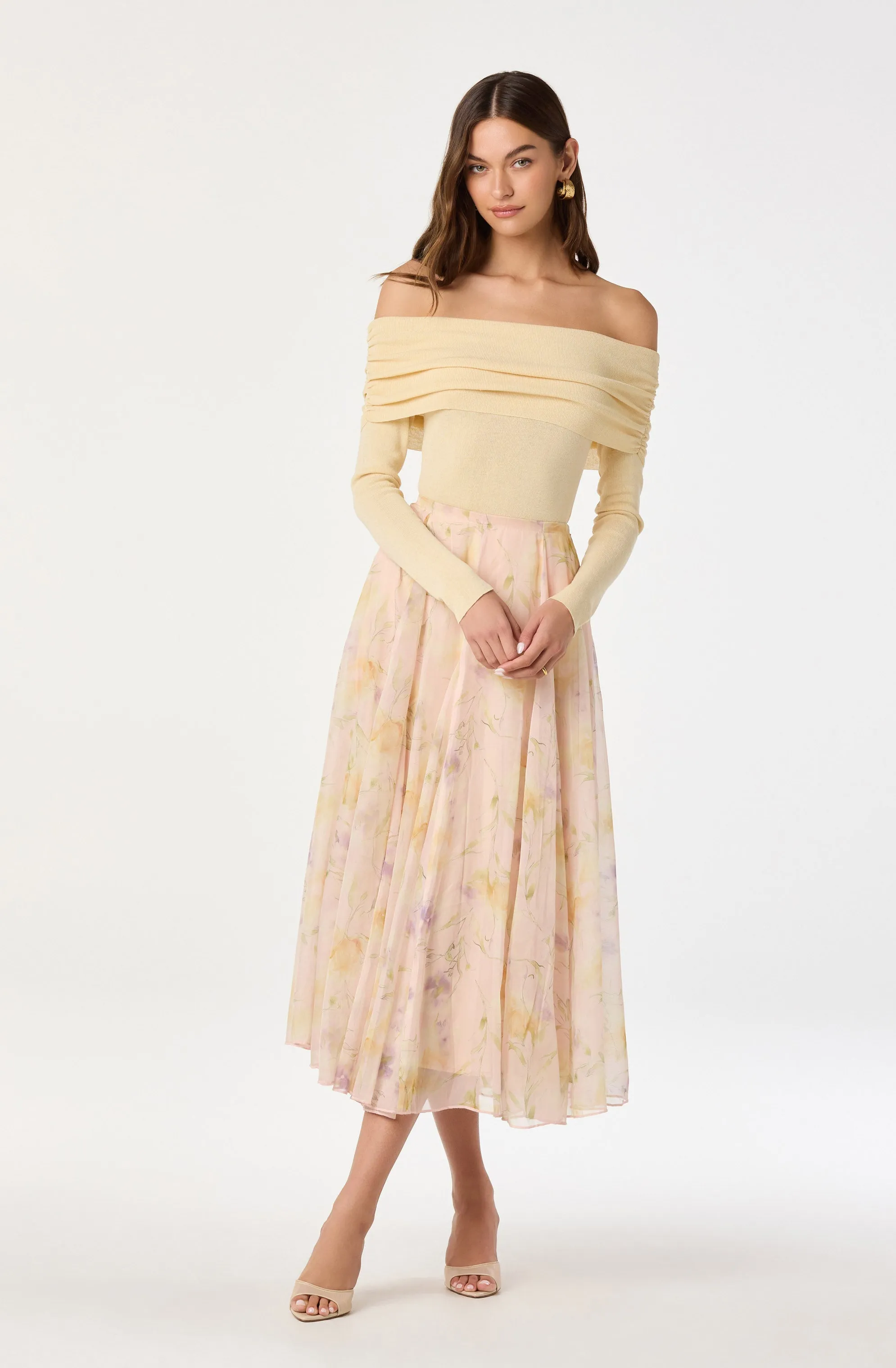 Kylin Off-Shoulder Foldover Sweater sold by Astr product image thumbnail 5