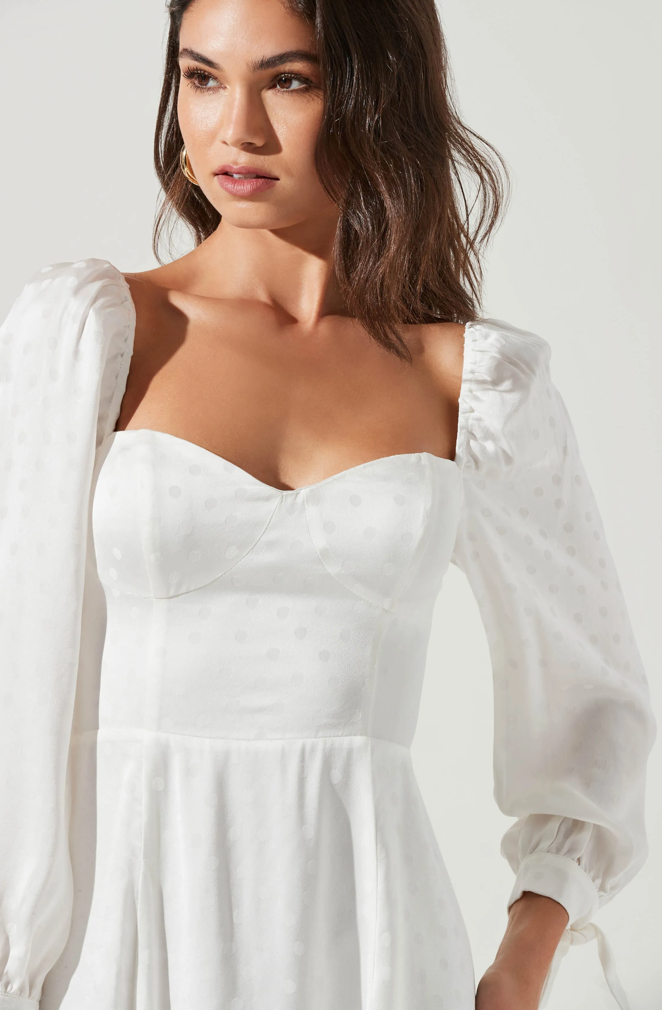 Windsor Sweetheart Neck Long Sleeve Mini Dress sold by Astr product image thumbnail 4