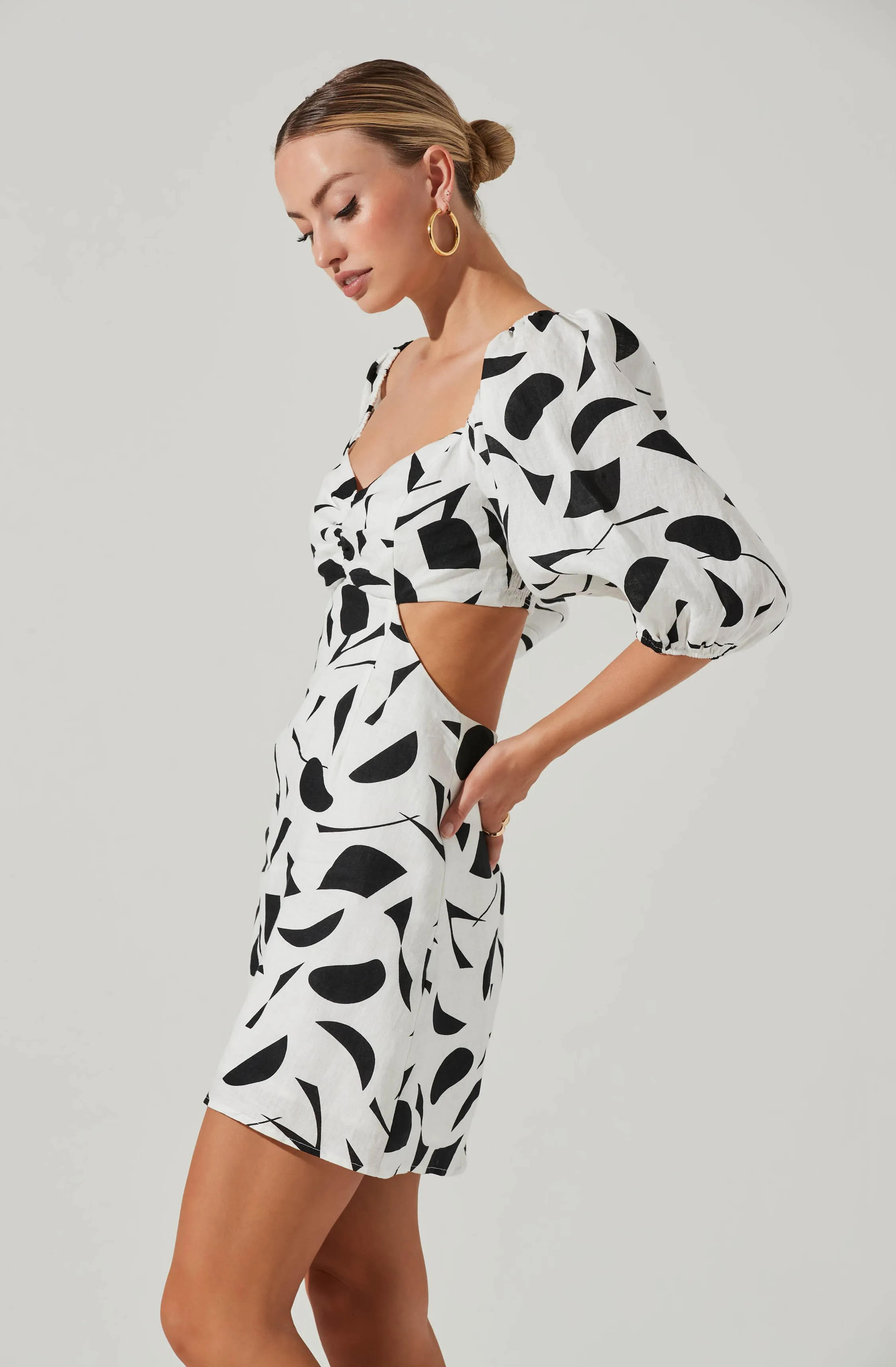 Heather Abstract Print Cutout Bubble Sleeve Mini Dress sold by Astr product image thumbnail 3