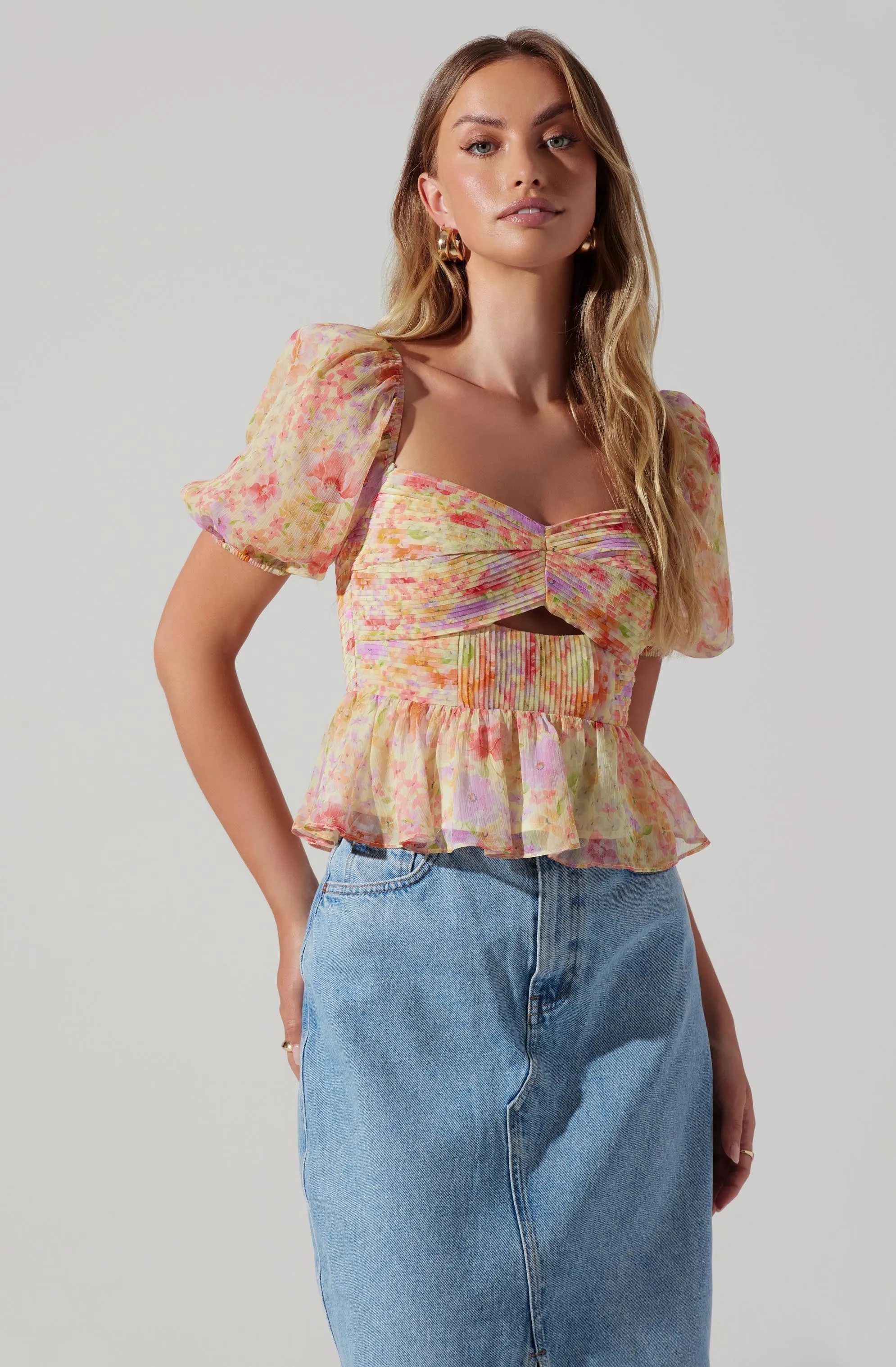 Arlet Puff Sleeve Floral Top sold by Astr product image thumbnail 3