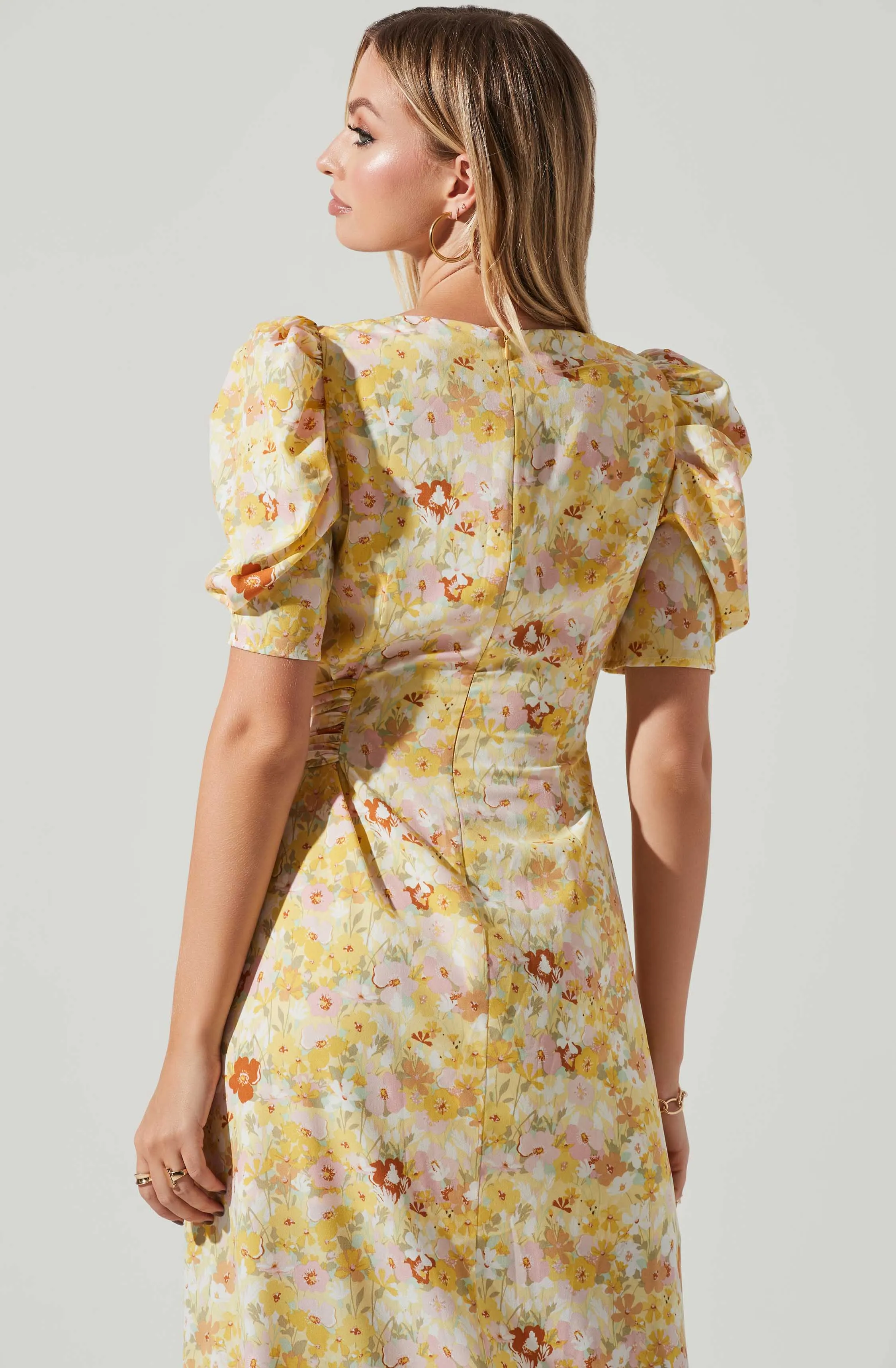 Martina Floral Ruched Midi Dress sold by Astr product image thumbnail 4