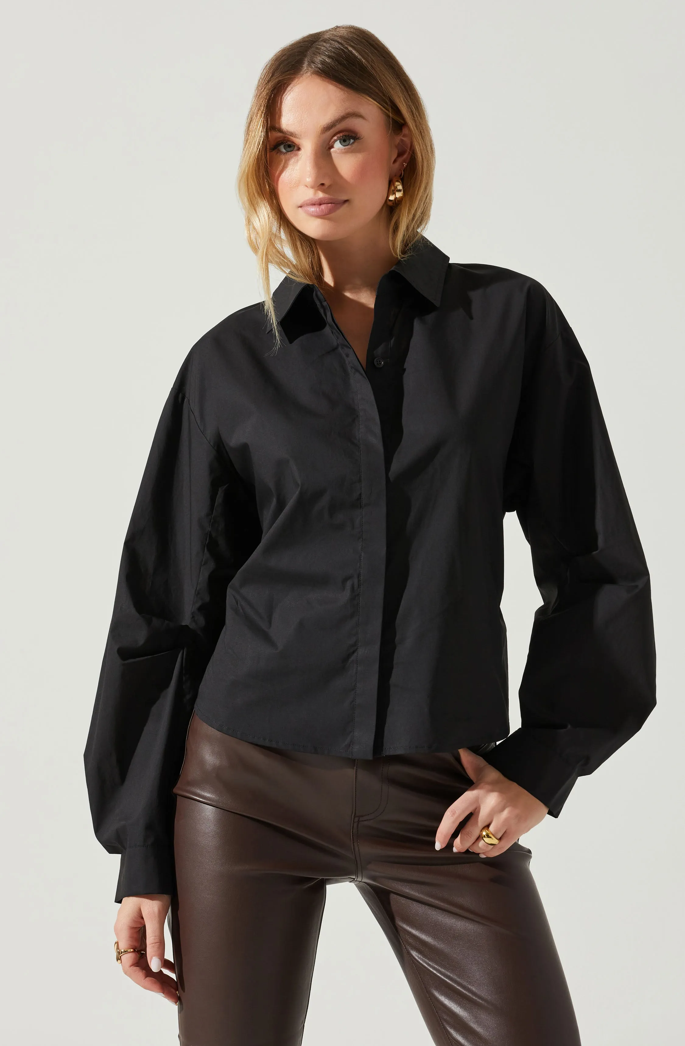 Sienna Cutout Button Up Top sold by Astr product image thumbnail 3