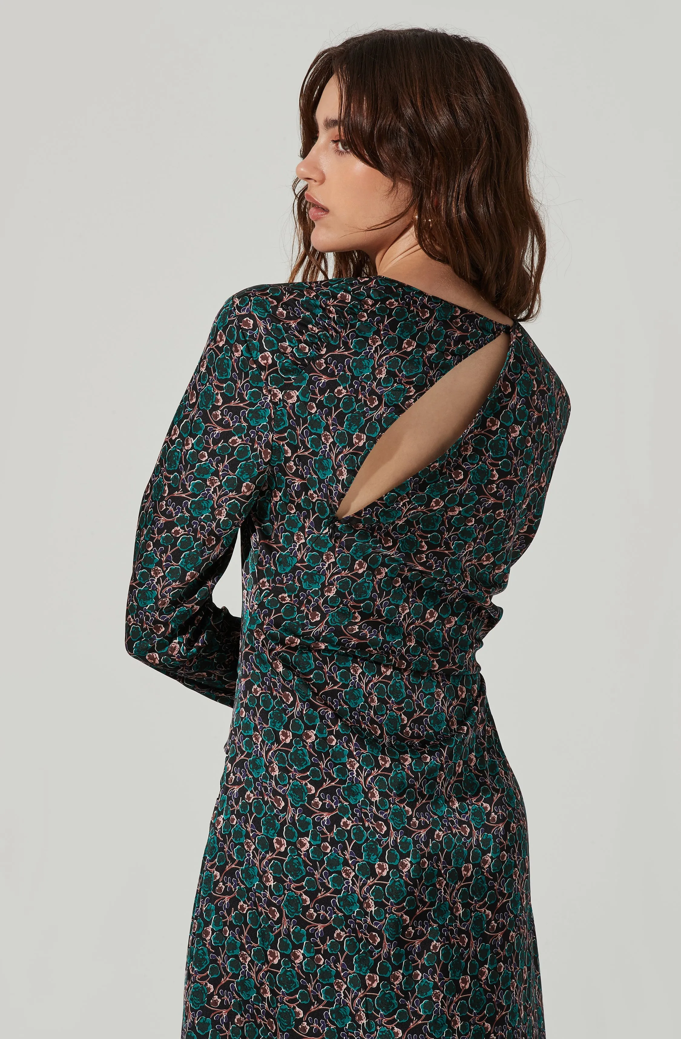 Floral Ruched Long Sleeve Midi Dress sold by Astr product image thumbnail 4