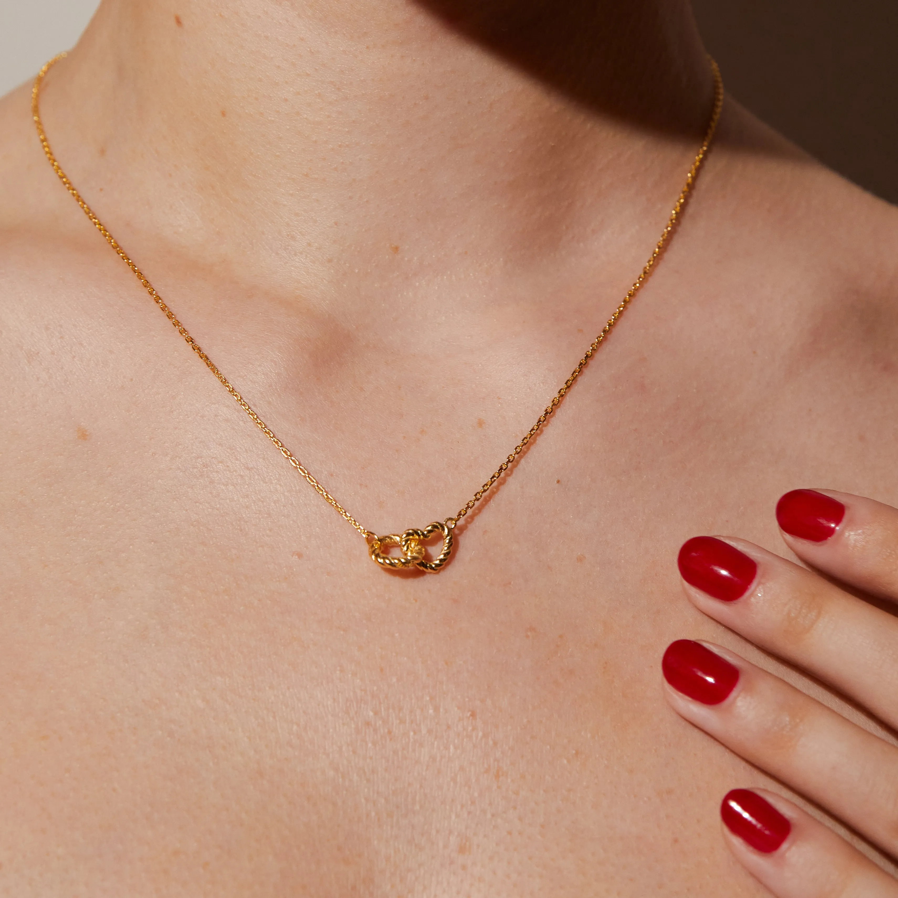 Heart Twist Connection Necklace sold by Aurate product image thumbnail 3