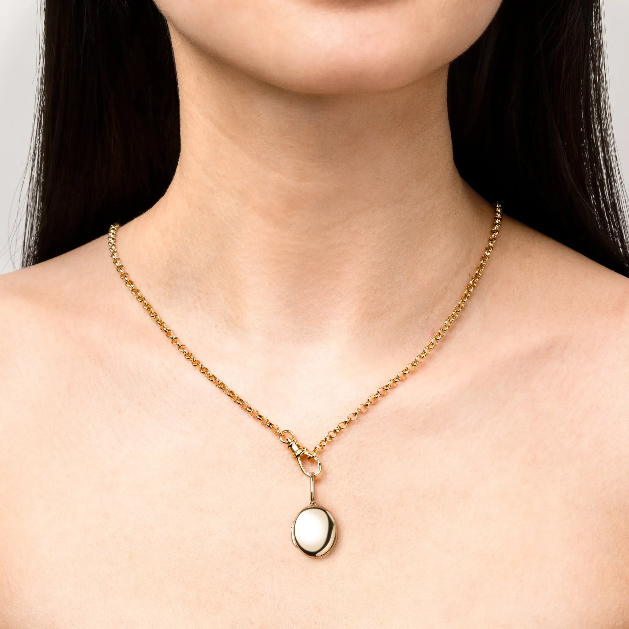 Classic Gold Locket Pendant sold by Aurate product image thumbnail 2