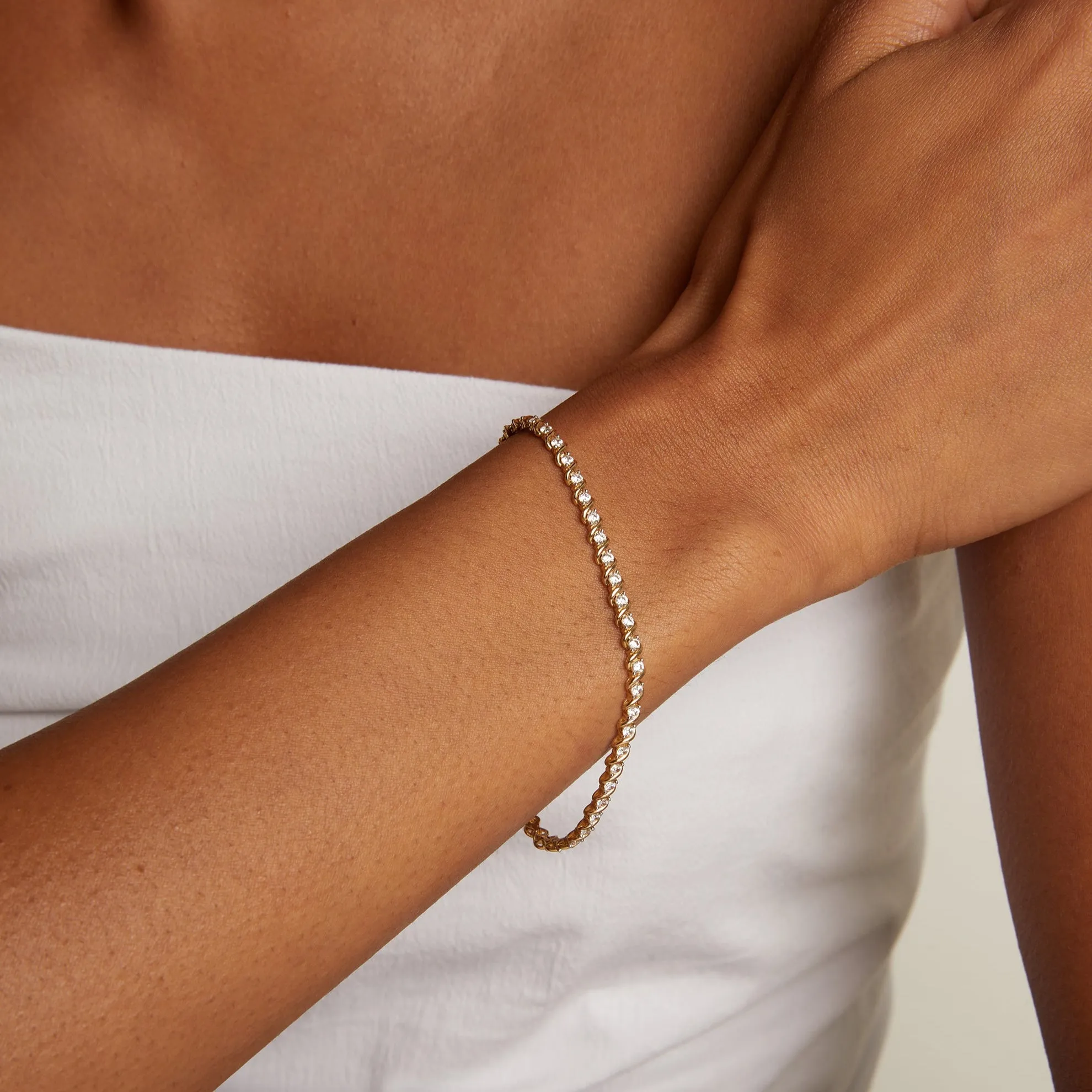 Lab Grown Diamond 'S' Estate Tennis Bracelet sold by Aurate product image thumbnail 5