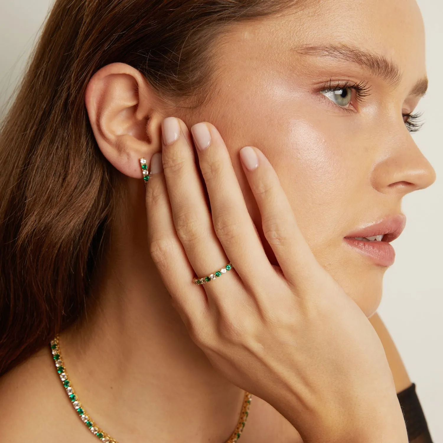 Lab Grown White Sapphire and Green Emerald Alternating Eternity Ring sold by Aurate product image thumbnail 4