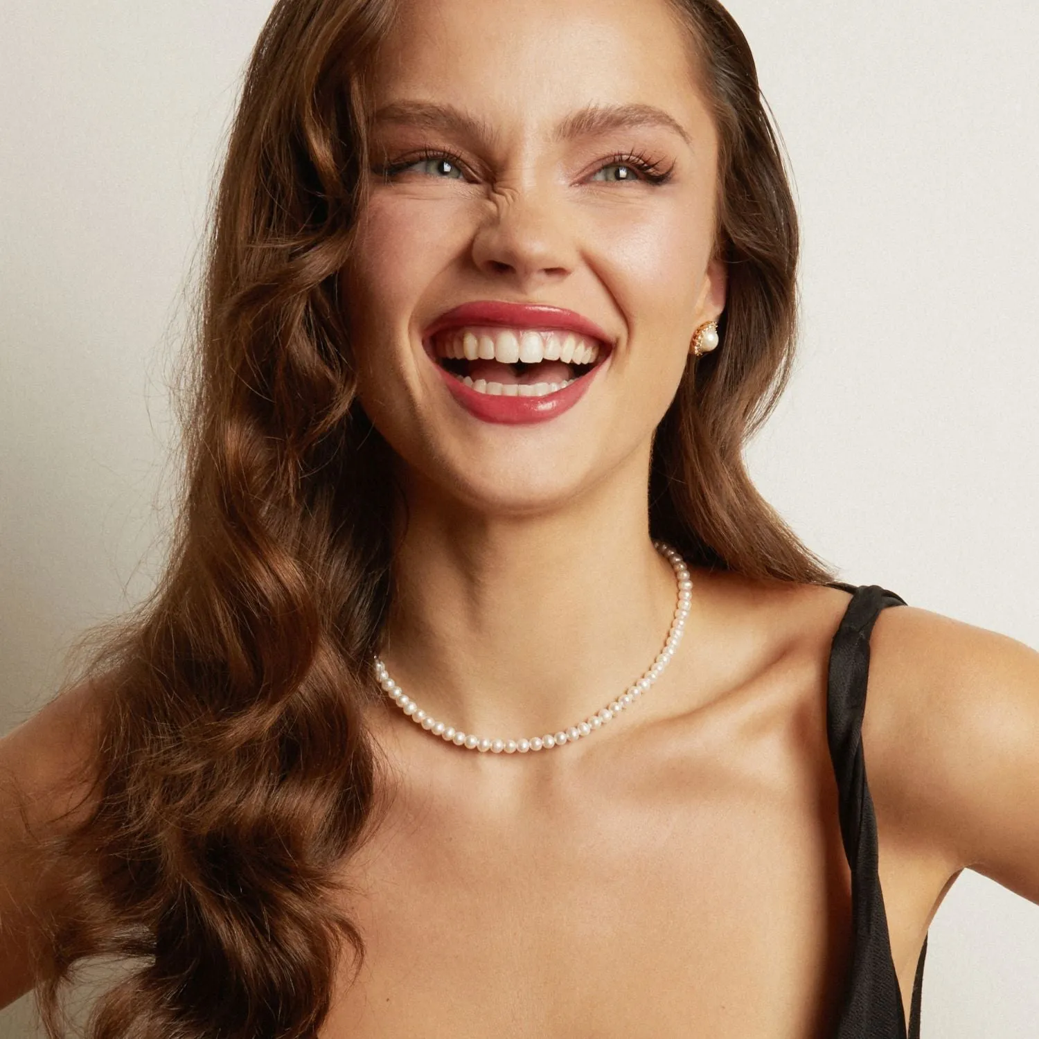 Aurate x Marilyn: Pearl Choker Necklace sold by Aurate product image thumbnail 4