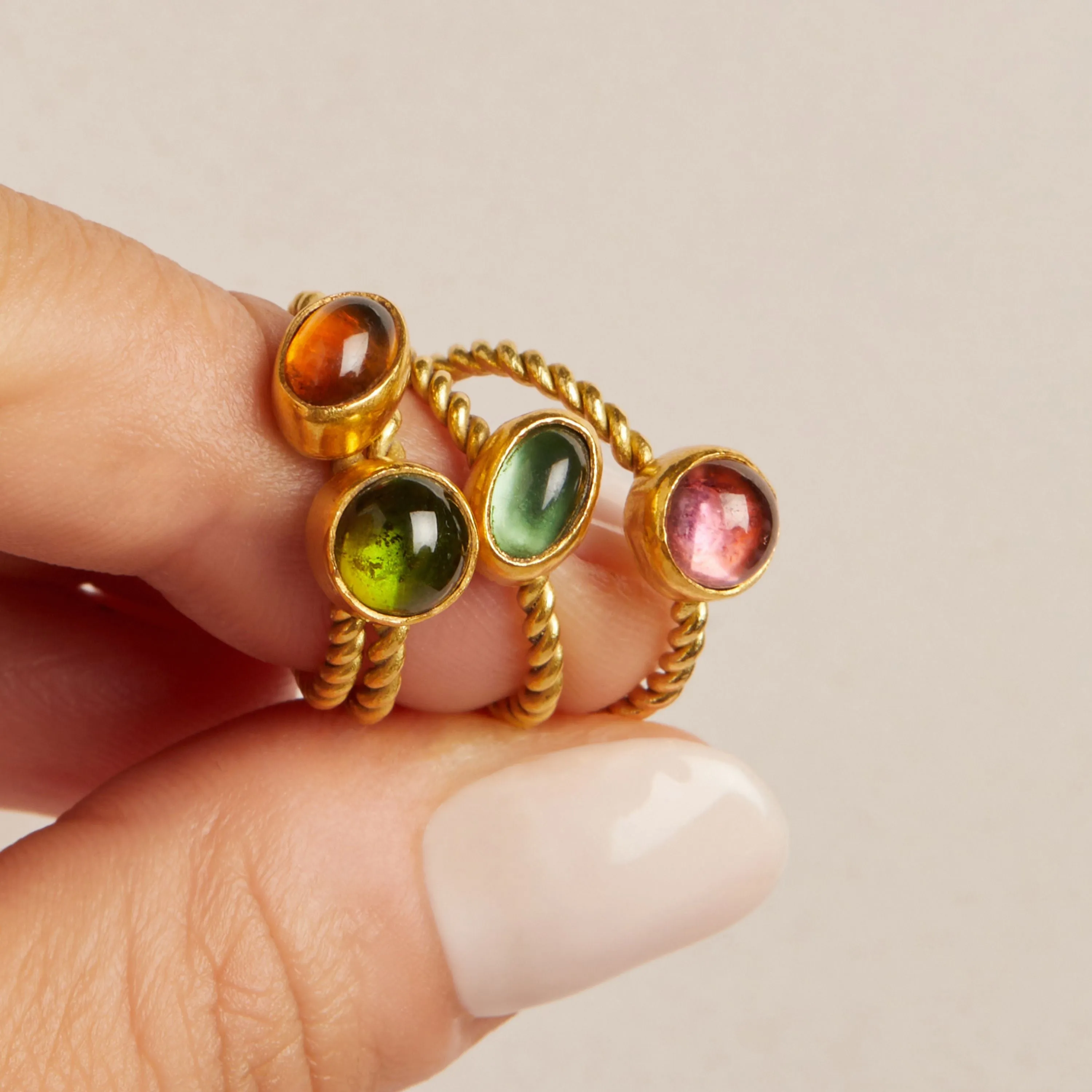 Vintage Oval Green Tourmaline Gold Ring sold by Aurate product image thumbnail 2