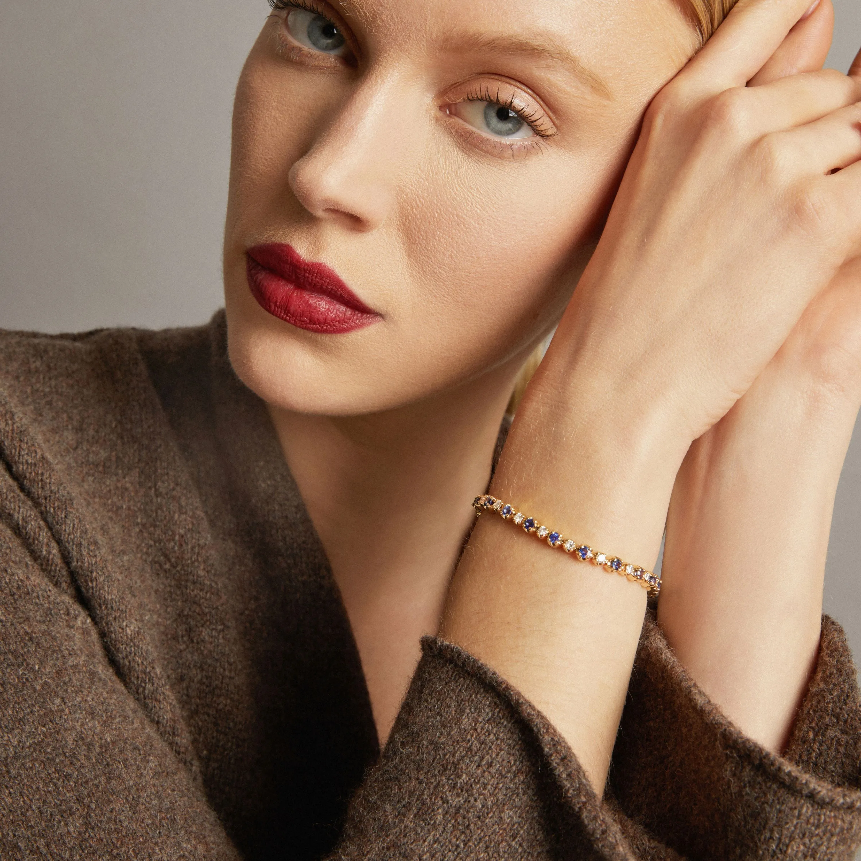 Vintage Diamond and Blue Sapphire Tennis Bracelet sold by Aurate product image thumbnail 4