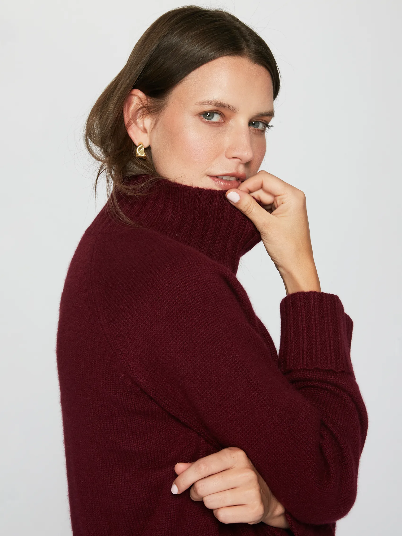 6-Ply Cuffed Solid Boxy Mock in Pinot sold by Autumn Cashmere product image thumbnail 4