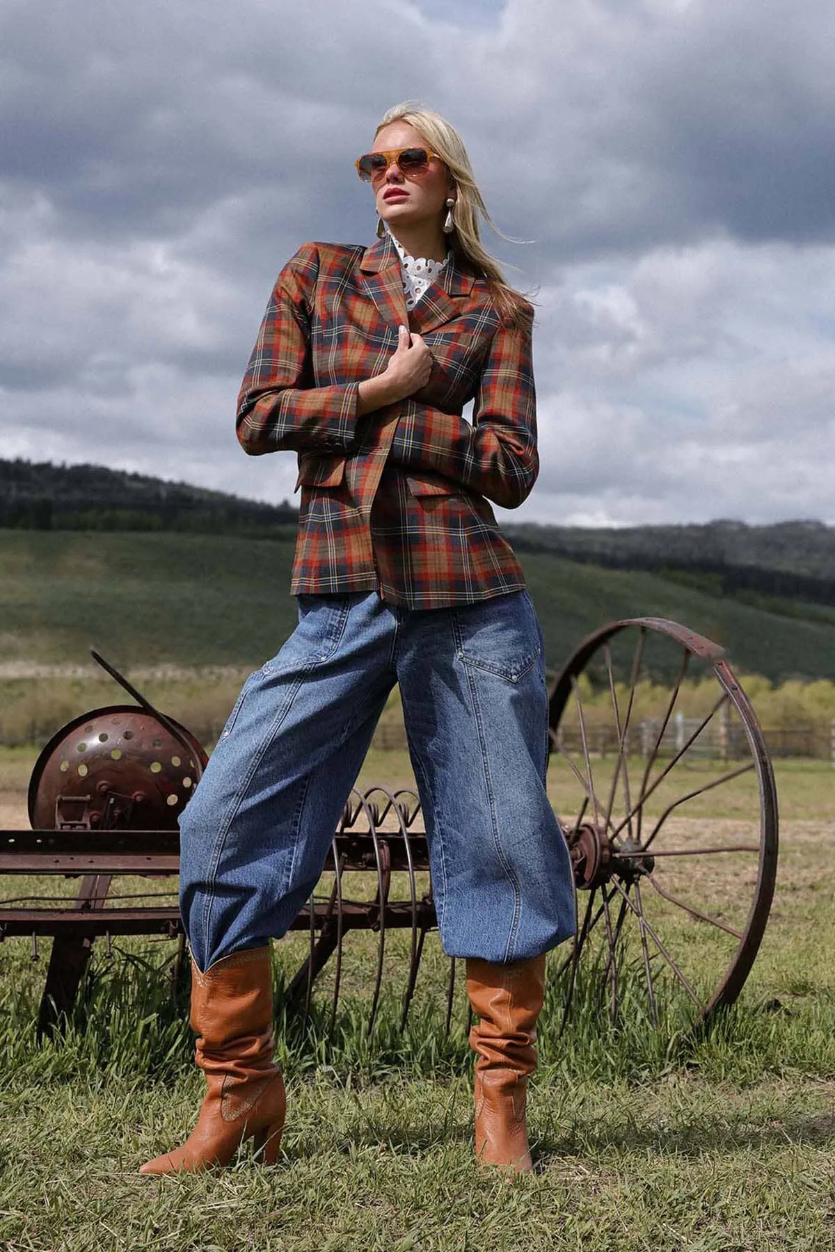 Autumn Plaid Hourglass Blazer sold by Avec Les Filles