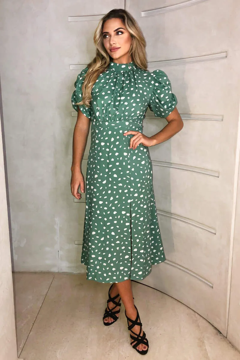 Green Printed Ruched Short Sleeve Midi Dress sold by AX Paris product image thumbnail 5