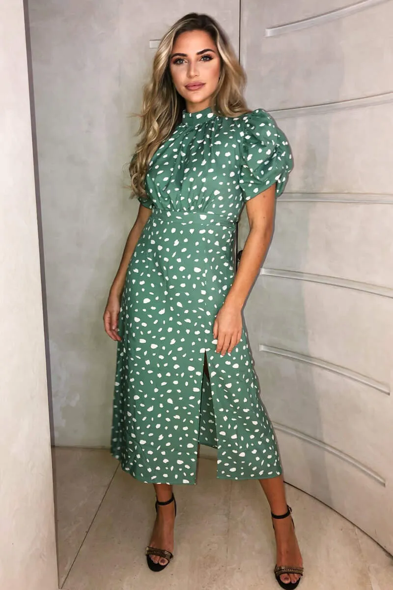 Green Printed Ruched Short Sleeve Midi Dress sold by AX Paris product image thumbnail 2