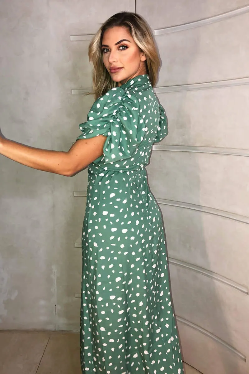 Green Printed Ruched Short Sleeve Midi Dress sold by AX Paris product image thumbnail 3