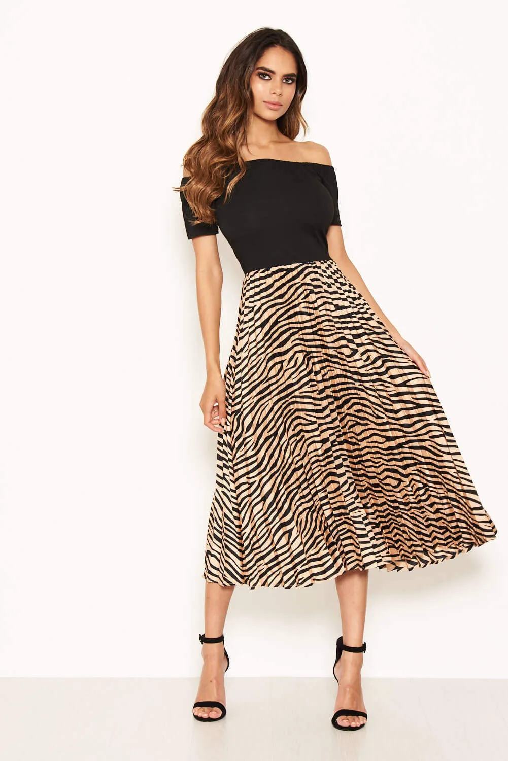 Black 2 In One Bardot Pleated Midi Dress sold by AX Paris product image thumbnail 2