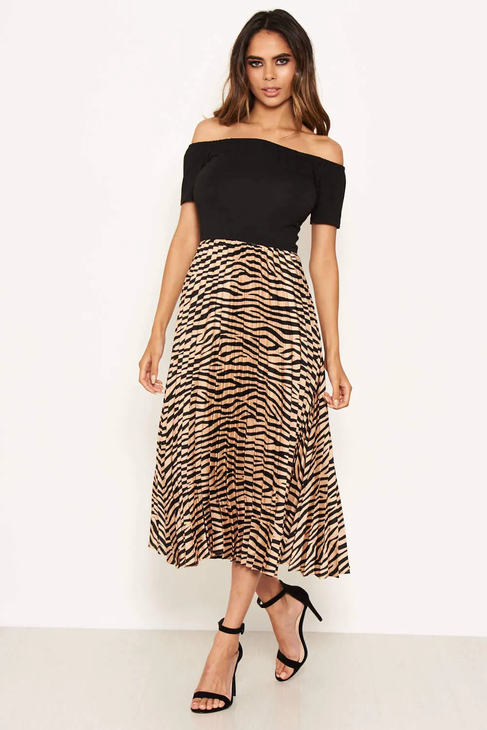 Black 2 In One Bardot Pleated Midi Dress sold by AX Paris product image thumbnail 3