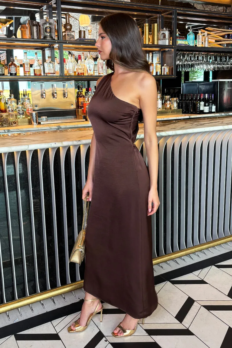 Chocolate One Shoulder Open Back Twist Detail Midi Dress sold by AX Paris product image thumbnail 4
