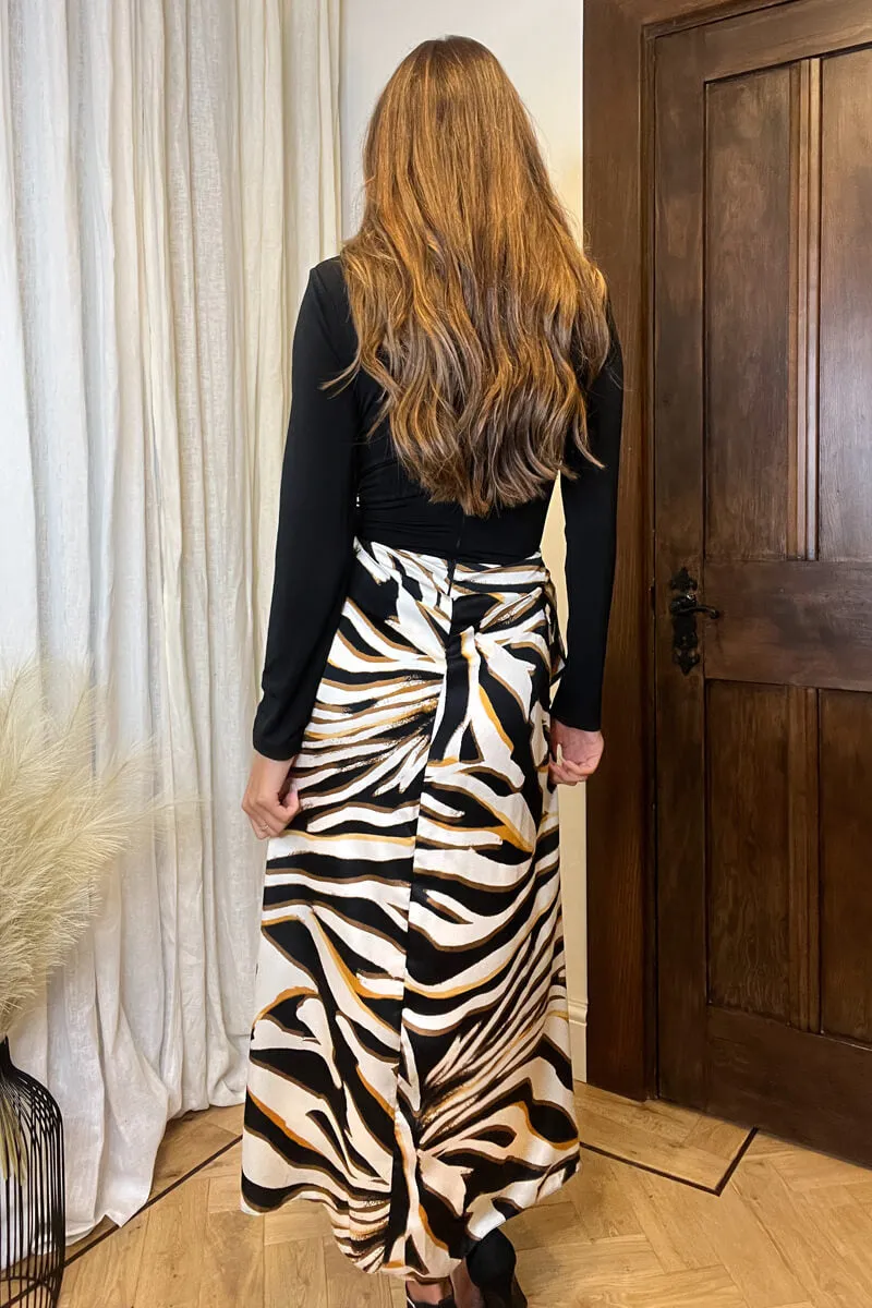 Multi Printed 2 in 1 Long Sleeve Double Frill Split Midi Dress sold by AX Paris product image thumbnail 3