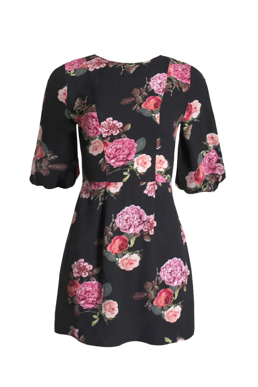 Black Floral Ruched Sleeve Dress sold by AX Paris product image thumbnail 4