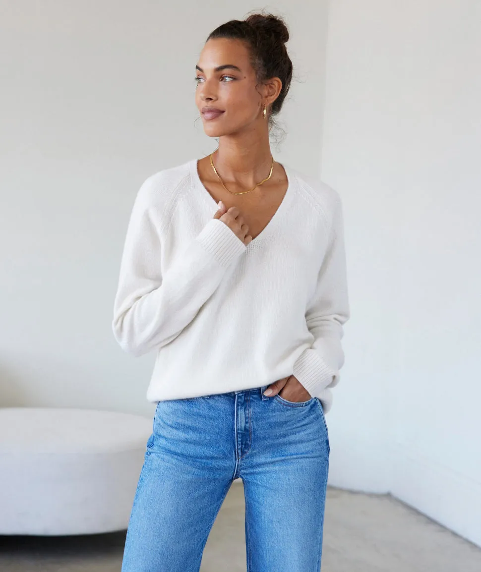 The Cashmere U Neck (Final Sale) sold by AYR product image thumbnail 2