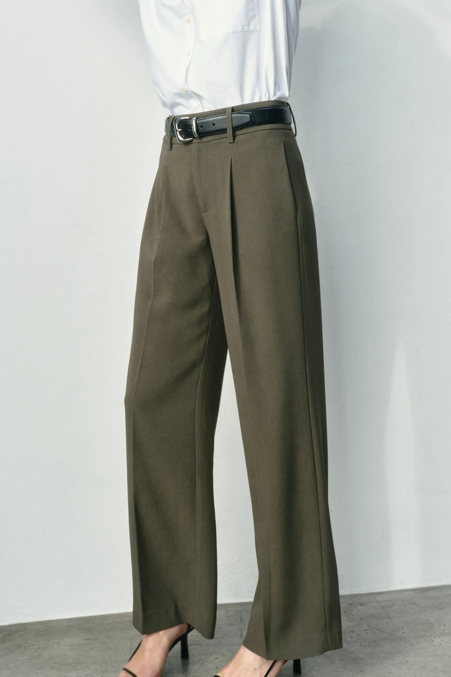 The Headliner sold by AYR