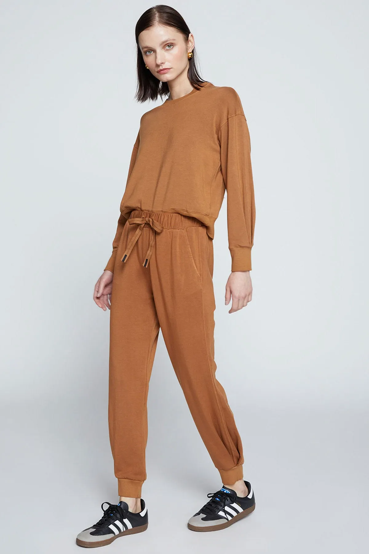 Stateside Softest Fleece Pleated Hem Jogger in Toffee sold by Bailey 44 product image thumbnail 3