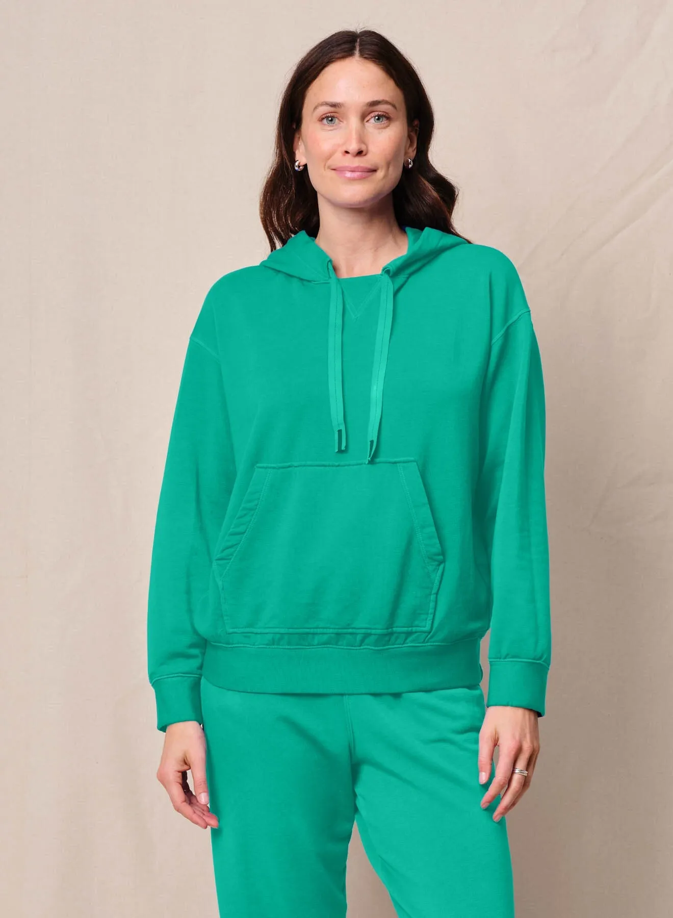 Softest Fleece Hood Pullover in Kelly Green sold by Bailey 44