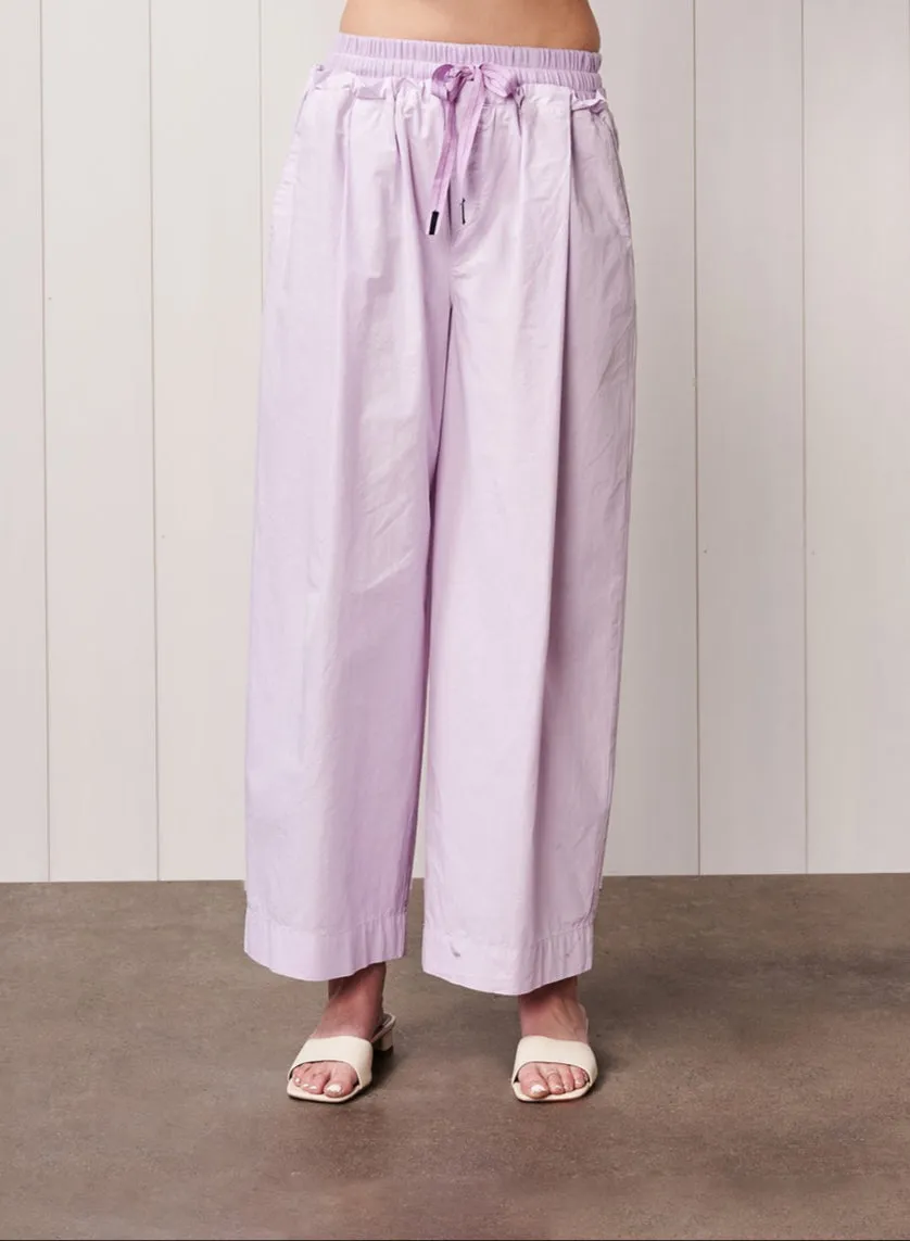 Fine Poplin Ribbed Waist Drawstring Pant in Lilac Mist sold by Bailey 44