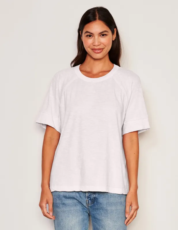 Sundry Boyfriend Tee in Optic White made by Sundry