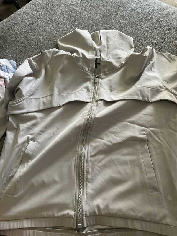 The Further Jacket - Fog - Revitalized sold by Balance Athletica product image thumbnail 5